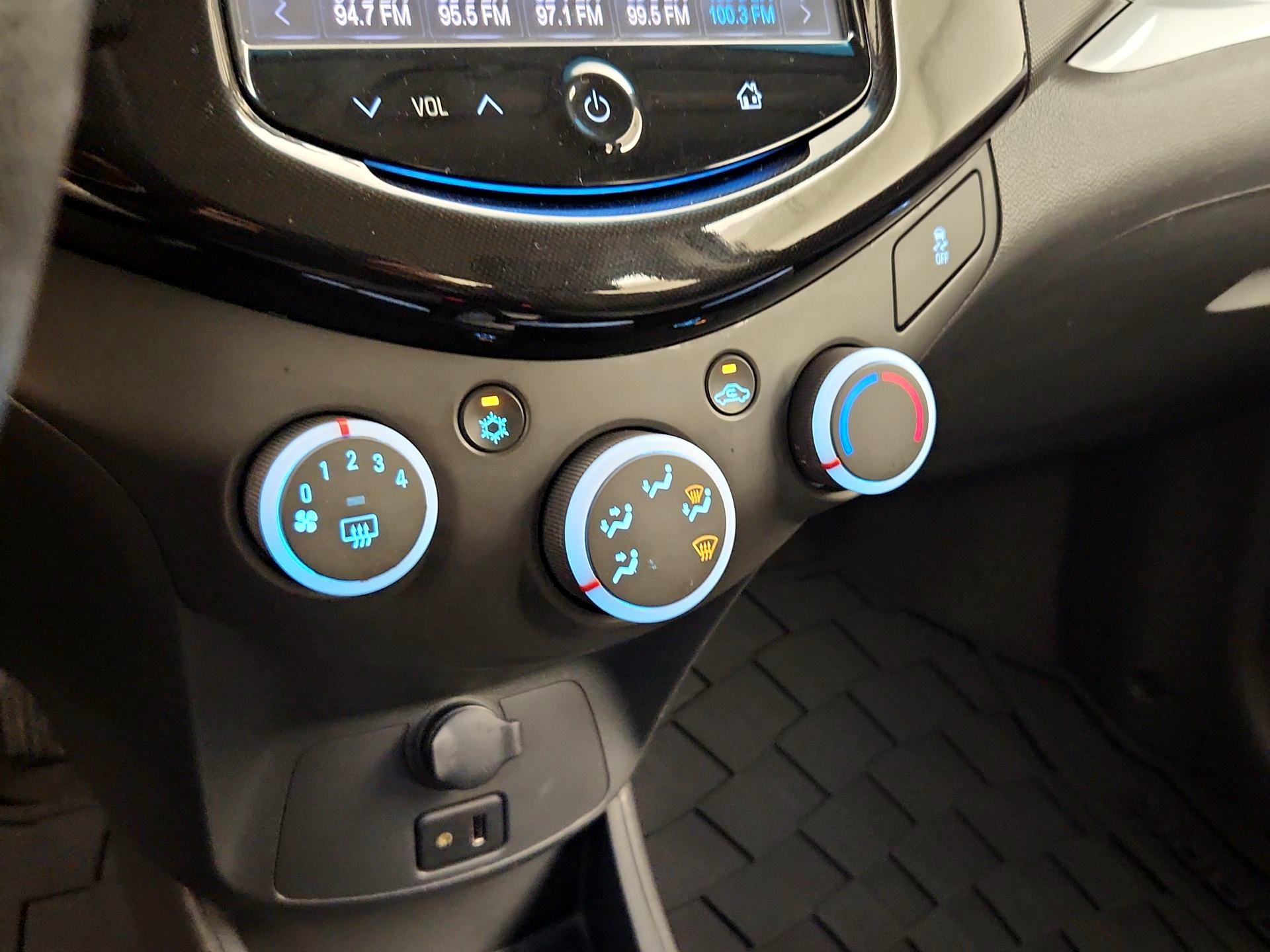 Thumbnail: 2015 Chevrolet Spark - 15
