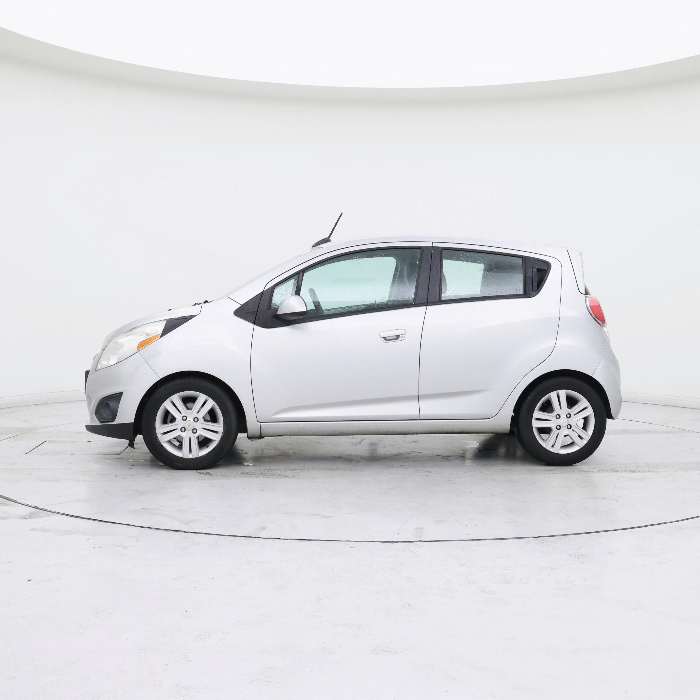 Thumbnail: 2015 Chevrolet Spark - 3