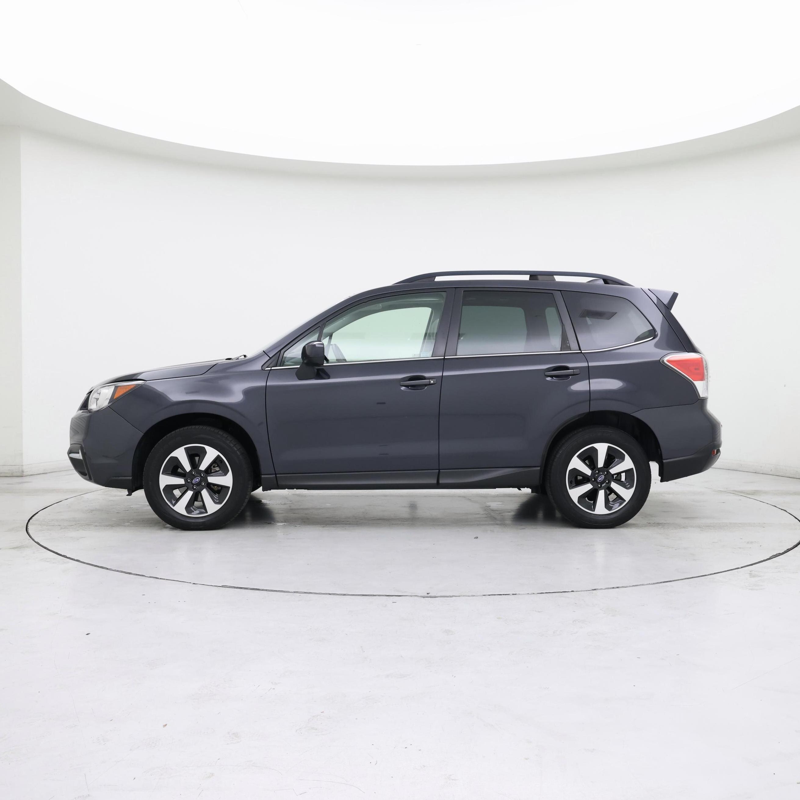 Thumbnail: 2018 Subaru Forester - 3