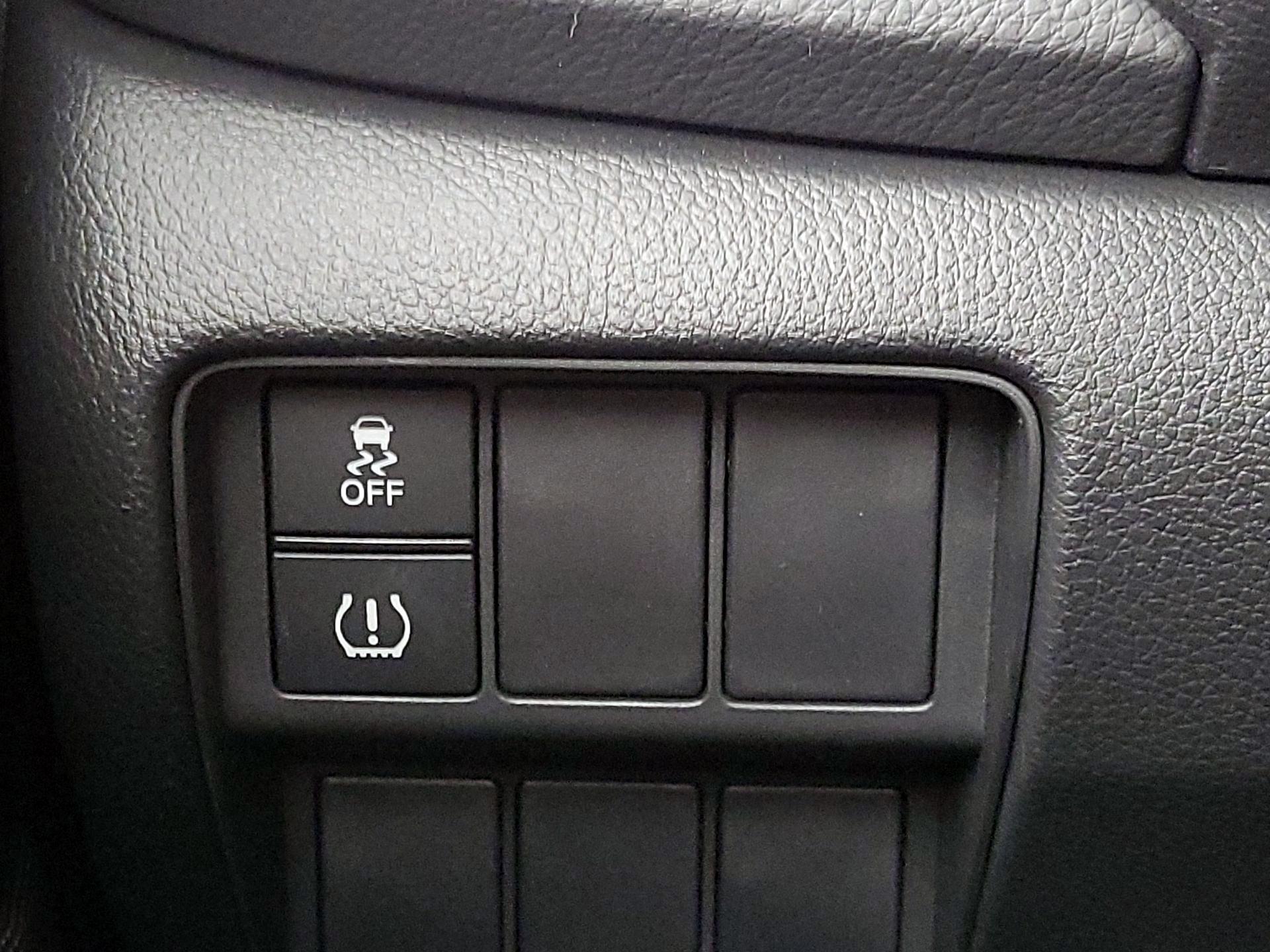 Thumbnail: 2019 Honda CR-V - 13