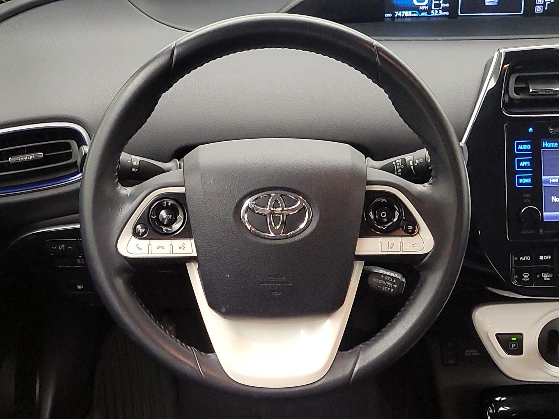 Thumbnail: 2017 Toyota Prius - 10