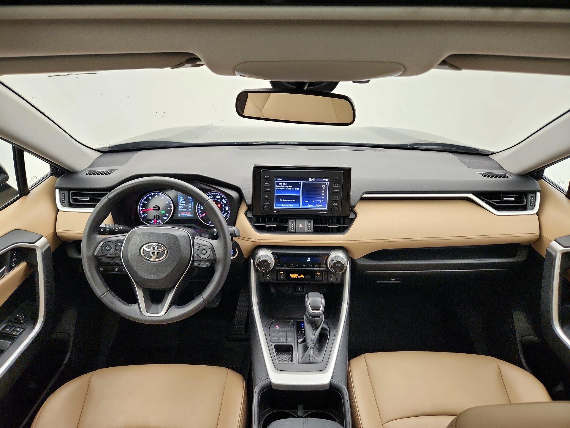 Thumbnail: 2022 Toyota RAV4 - 9
