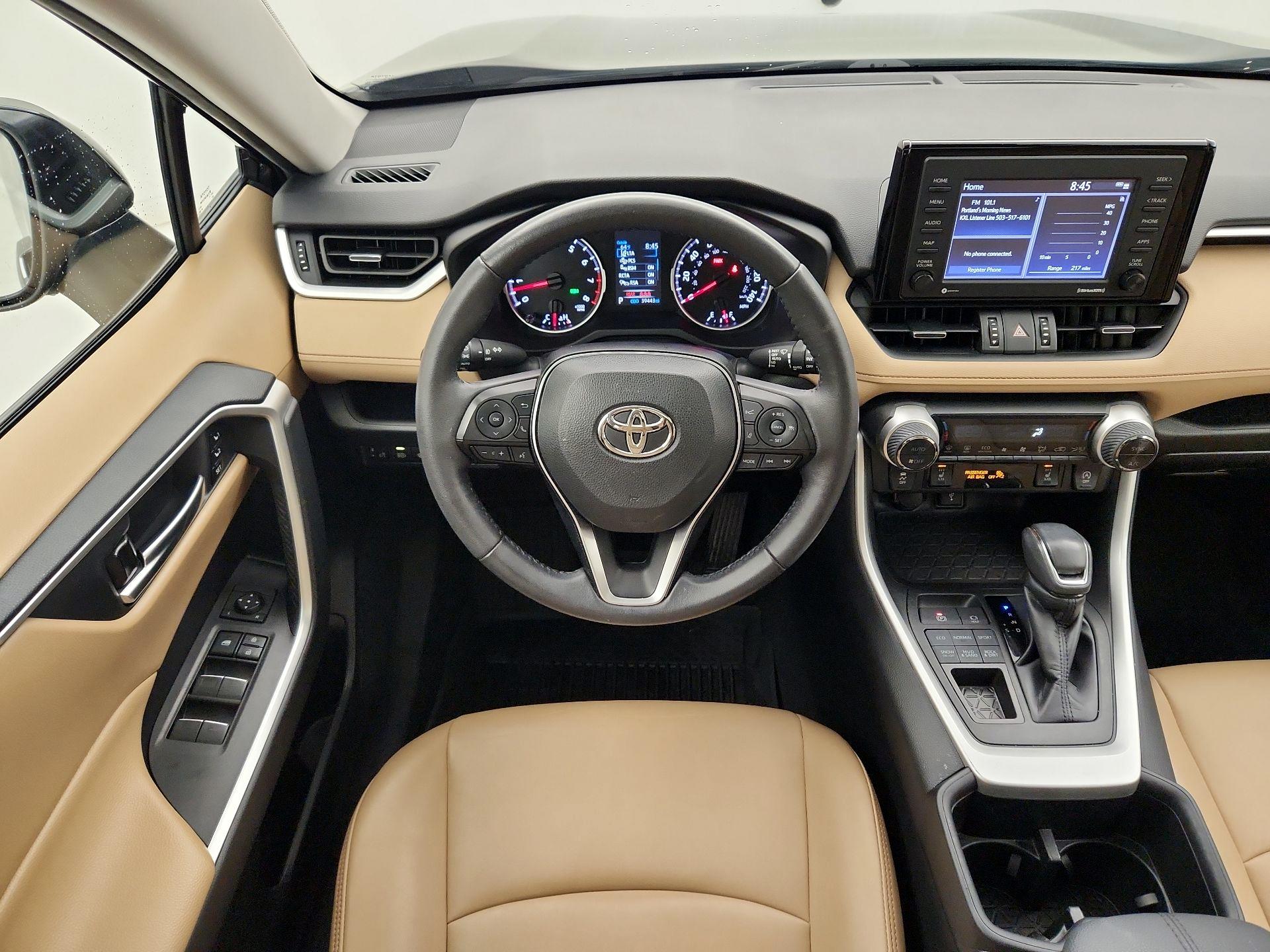 Thumbnail: 2022 Toyota RAV4 - 10
