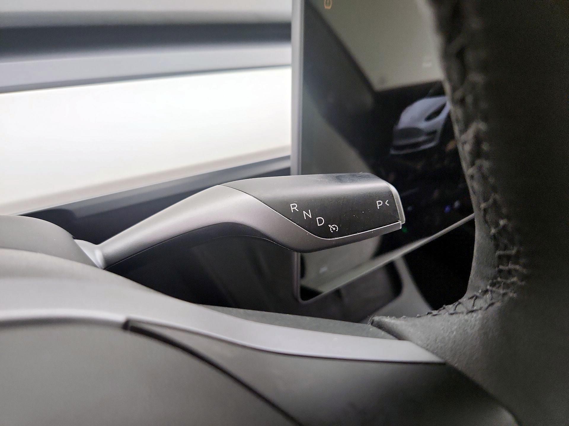 Thumbnail: 2022 Tesla Model 3 - 17