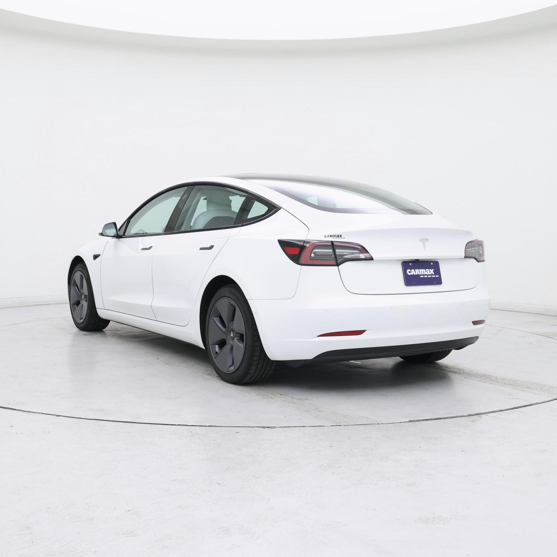 Thumbnail: 2022 Tesla Model 3 - 2