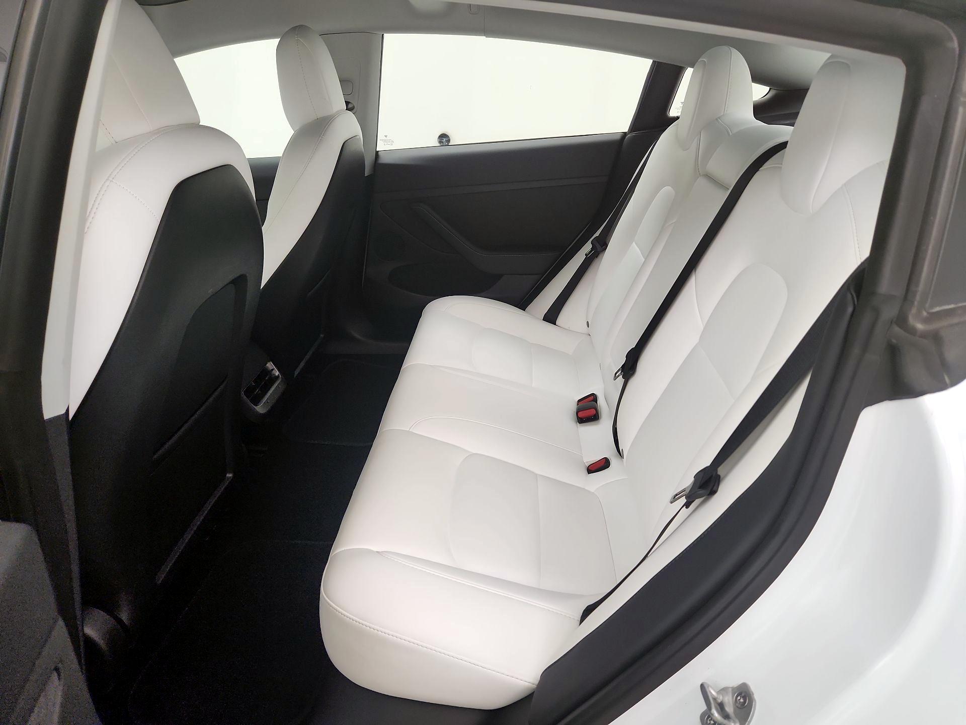 Thumbnail: 2022 Tesla Model 3 - 20