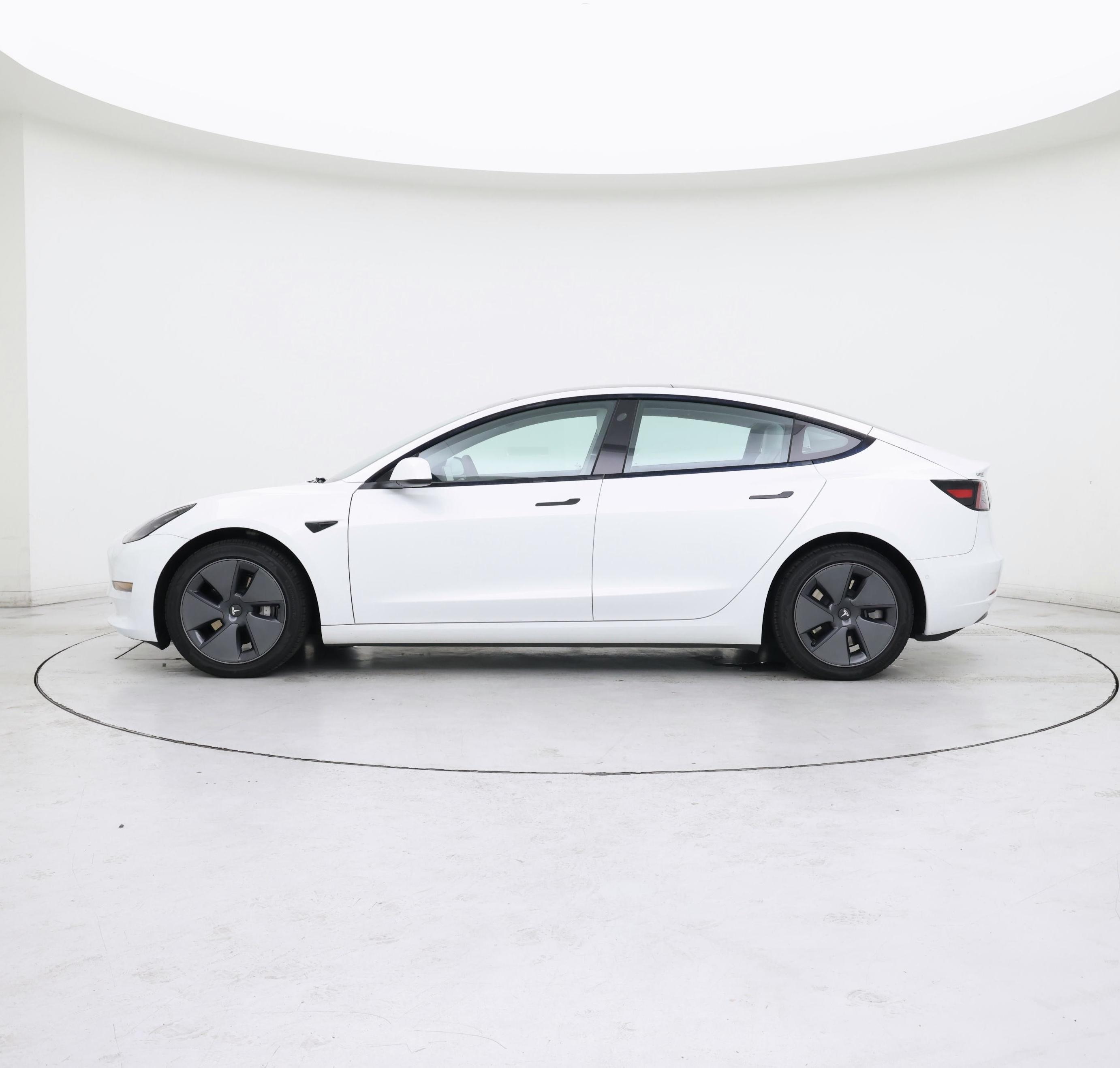 Thumbnail: 2022 Tesla Model 3 - 3