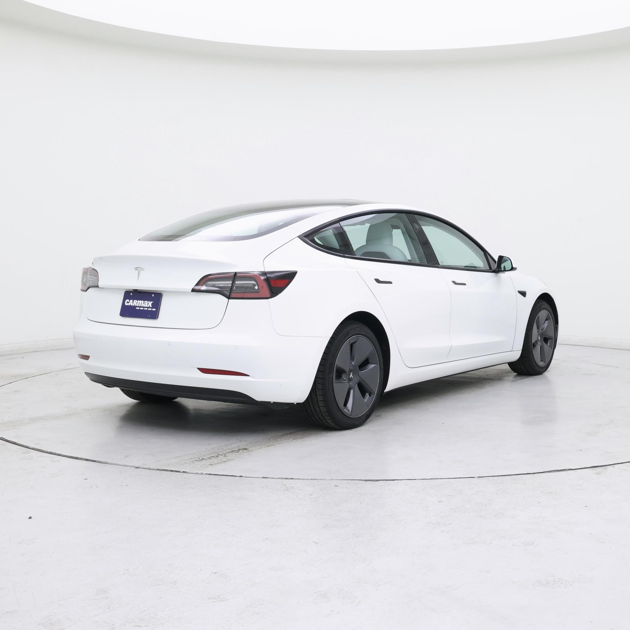 Thumbnail: 2022 Tesla Model 3 - 8
