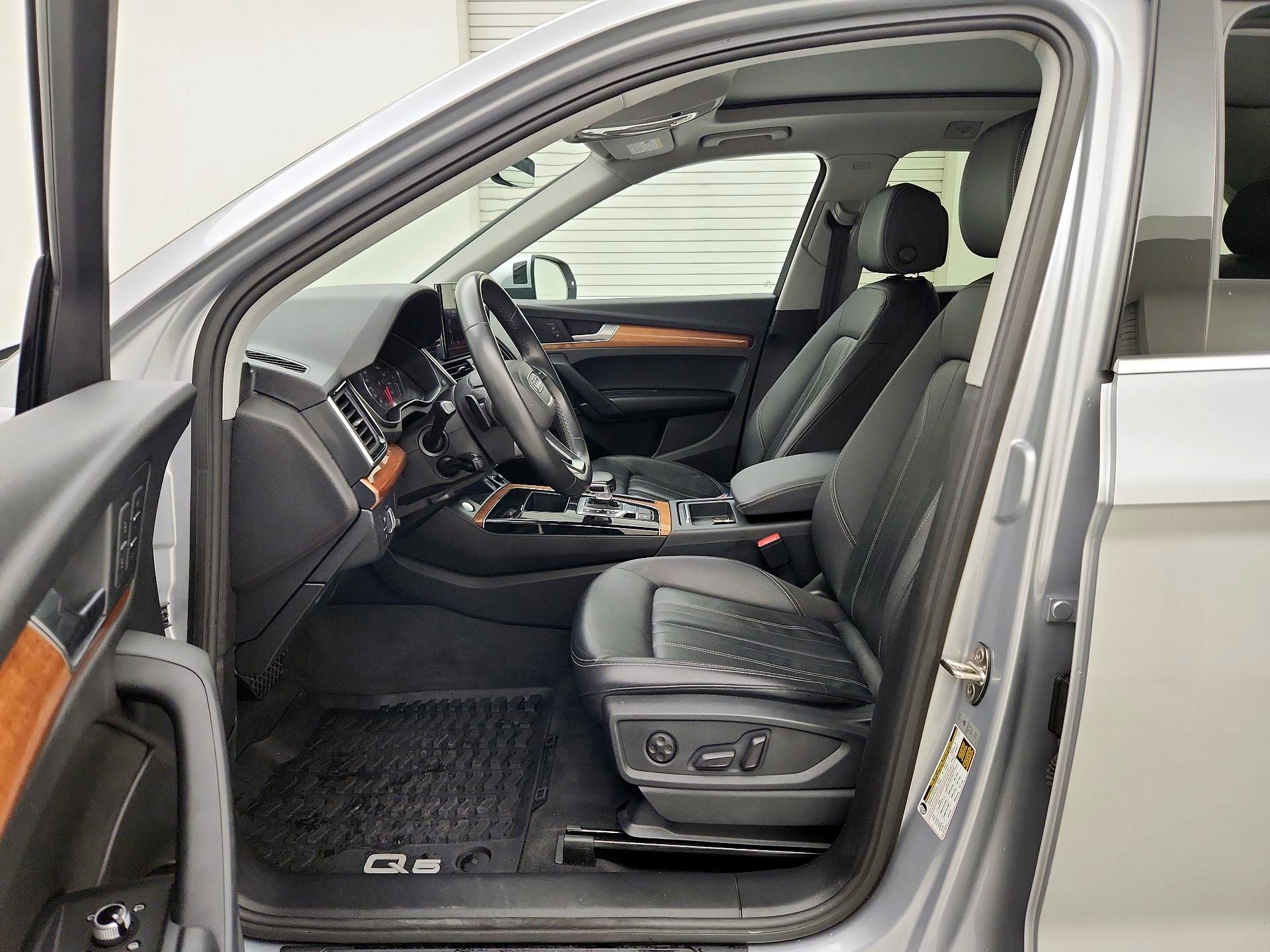 Thumbnail: 2022 Audi Q5 - 11