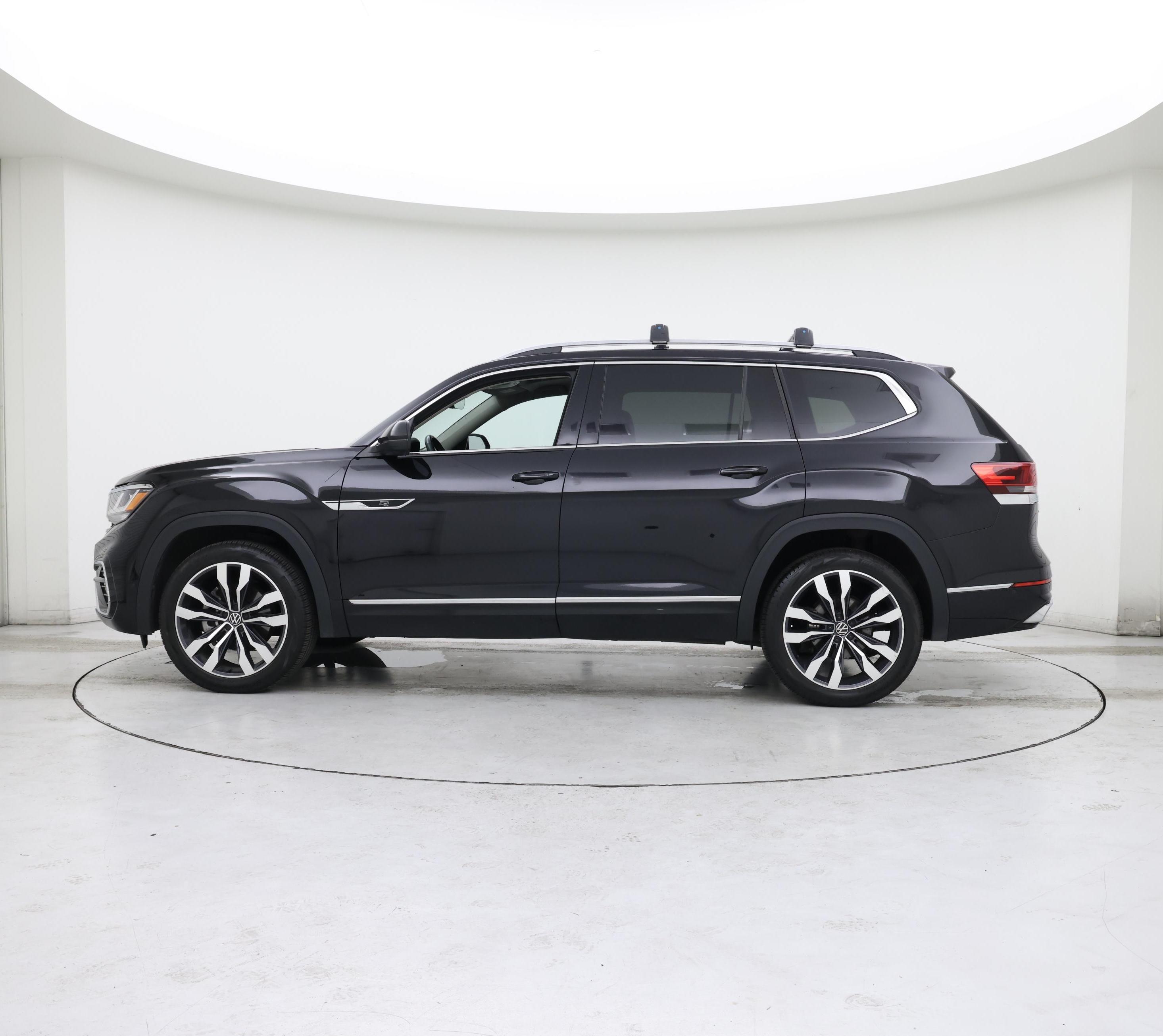 Thumbnail: 2022 Volkswagen Atlas - 3
