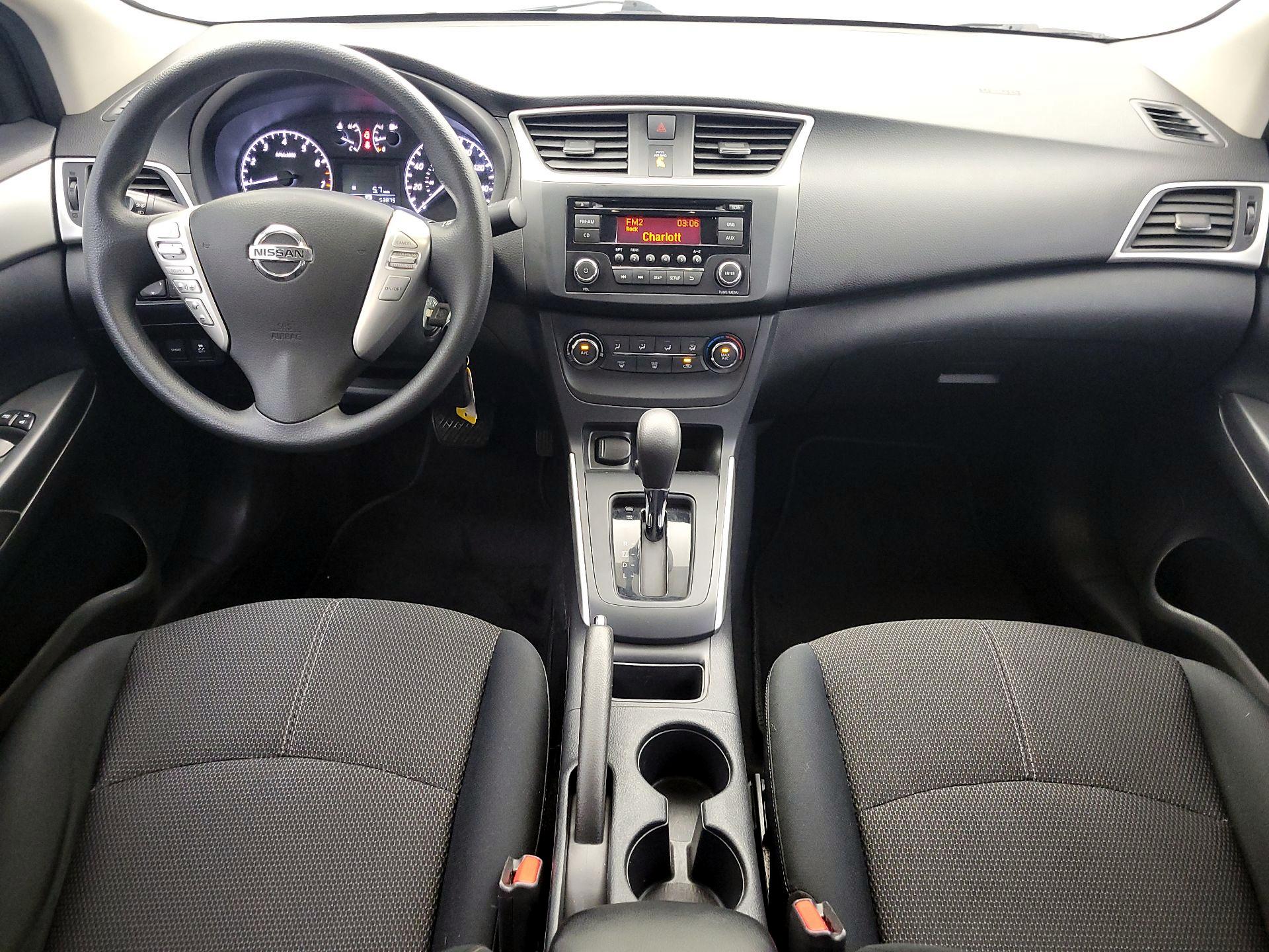 Thumbnail: 2016 Nissan Sentra - 9