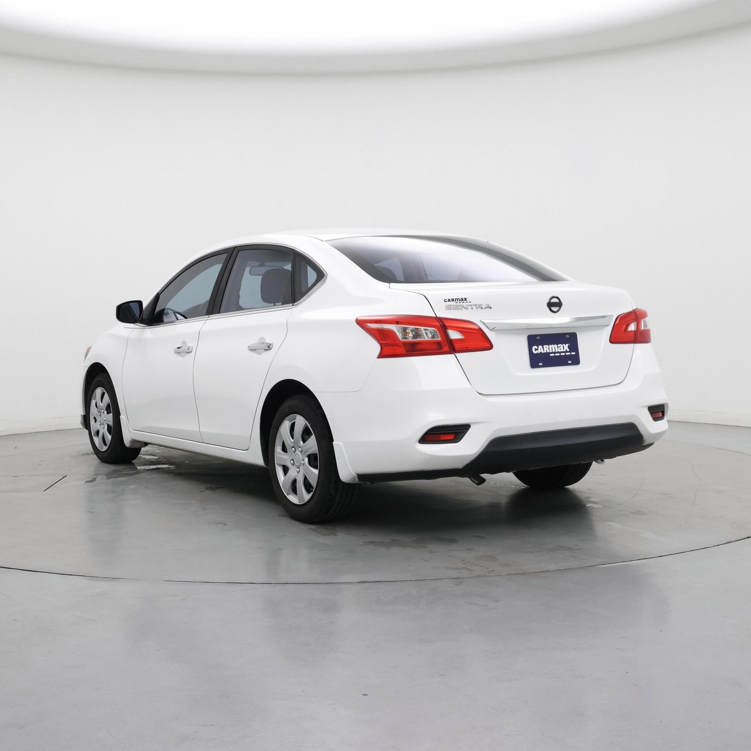 Thumbnail: 2016 Nissan Sentra - 2