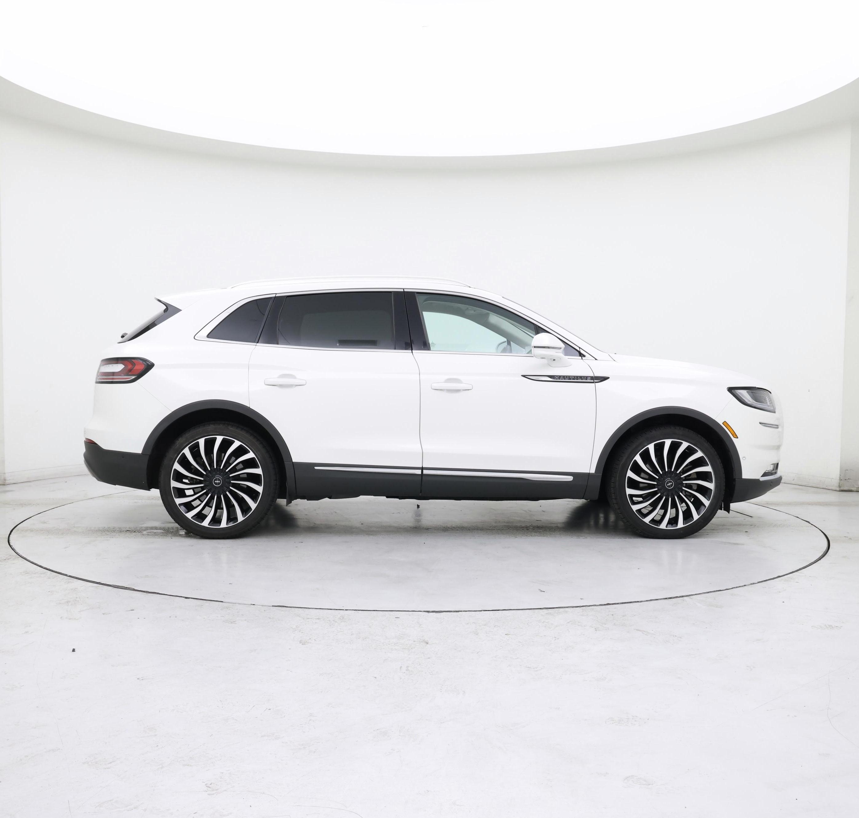 Thumbnail: 2021 Lincoln Nautilus - 7