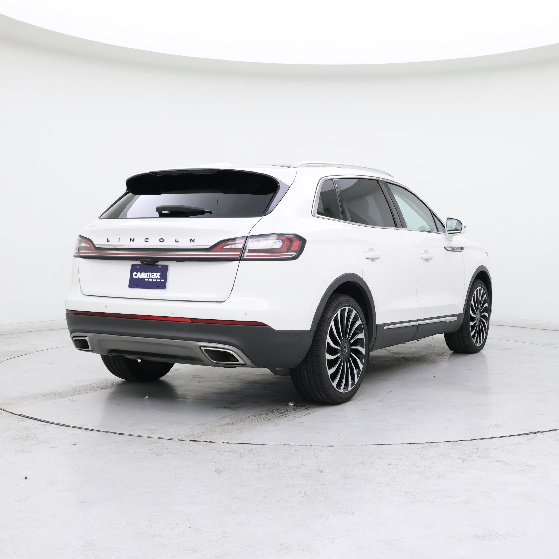 Thumbnail: 2021 Lincoln Nautilus - 8