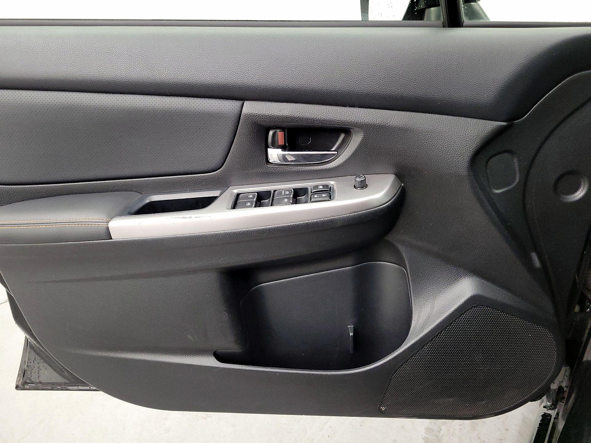 Thumbnail: 2017 Subaru Crosstrek - 12