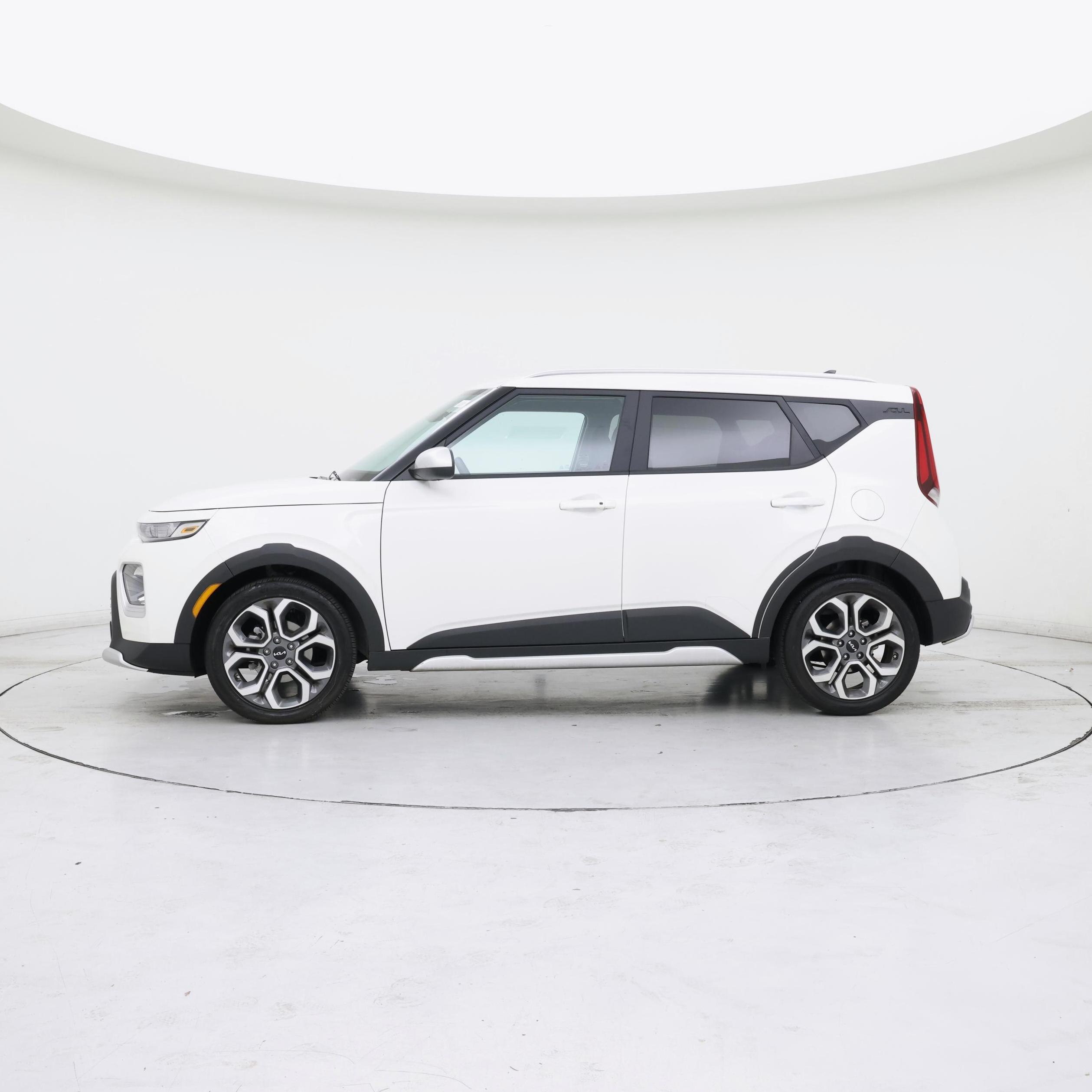 Thumbnail: 2022 Kia Soul - 3