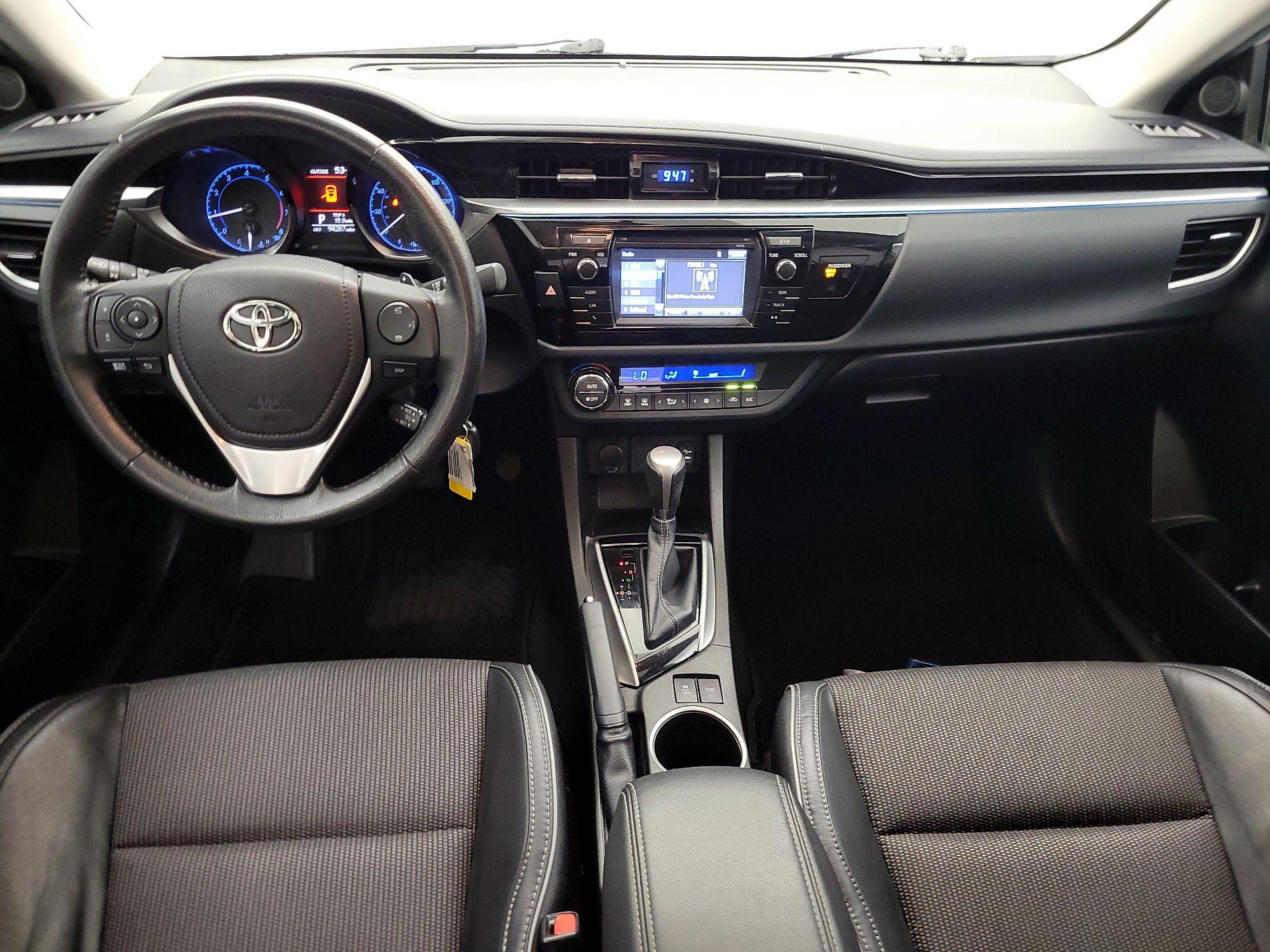 Thumbnail: 2015 Toyota Corolla - 9