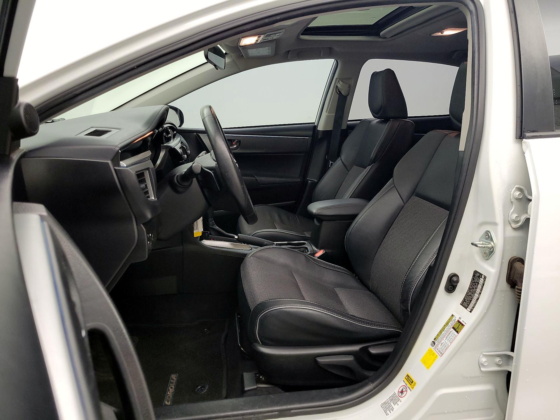 Thumbnail: 2015 Toyota Corolla - 11