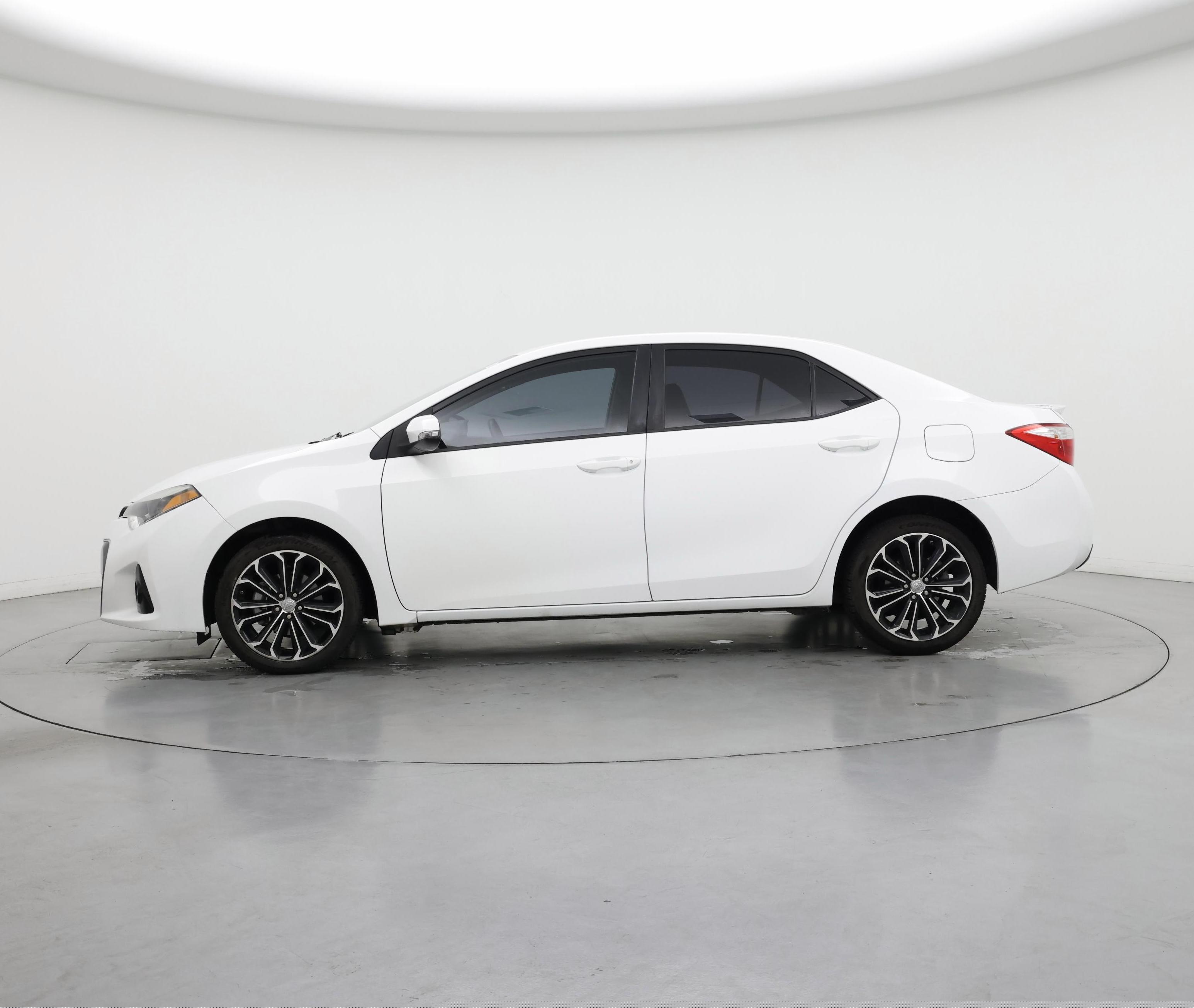Thumbnail: 2015 Toyota Corolla - 3