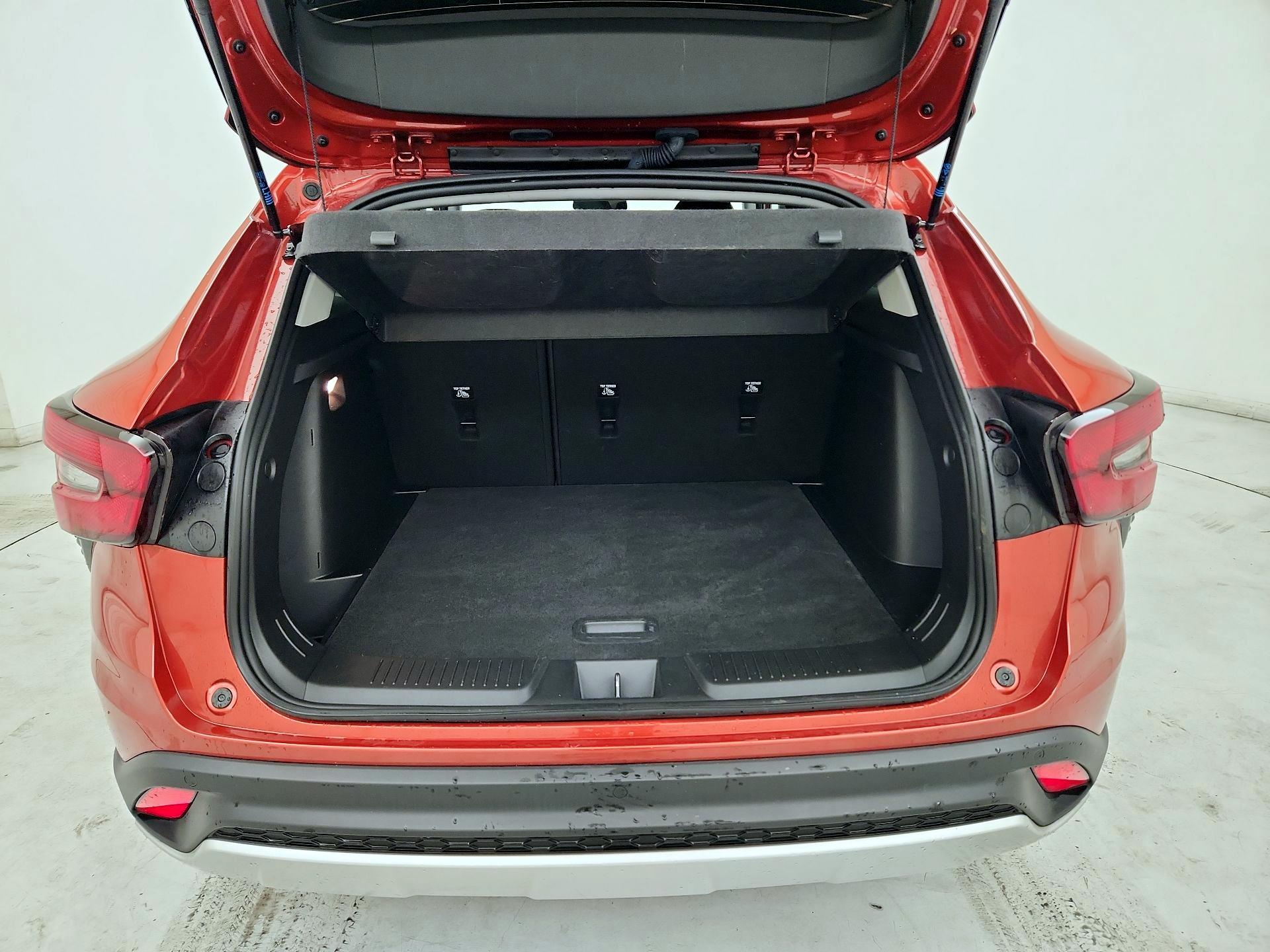 Thumbnail: 2024 Chevrolet Trax - 20