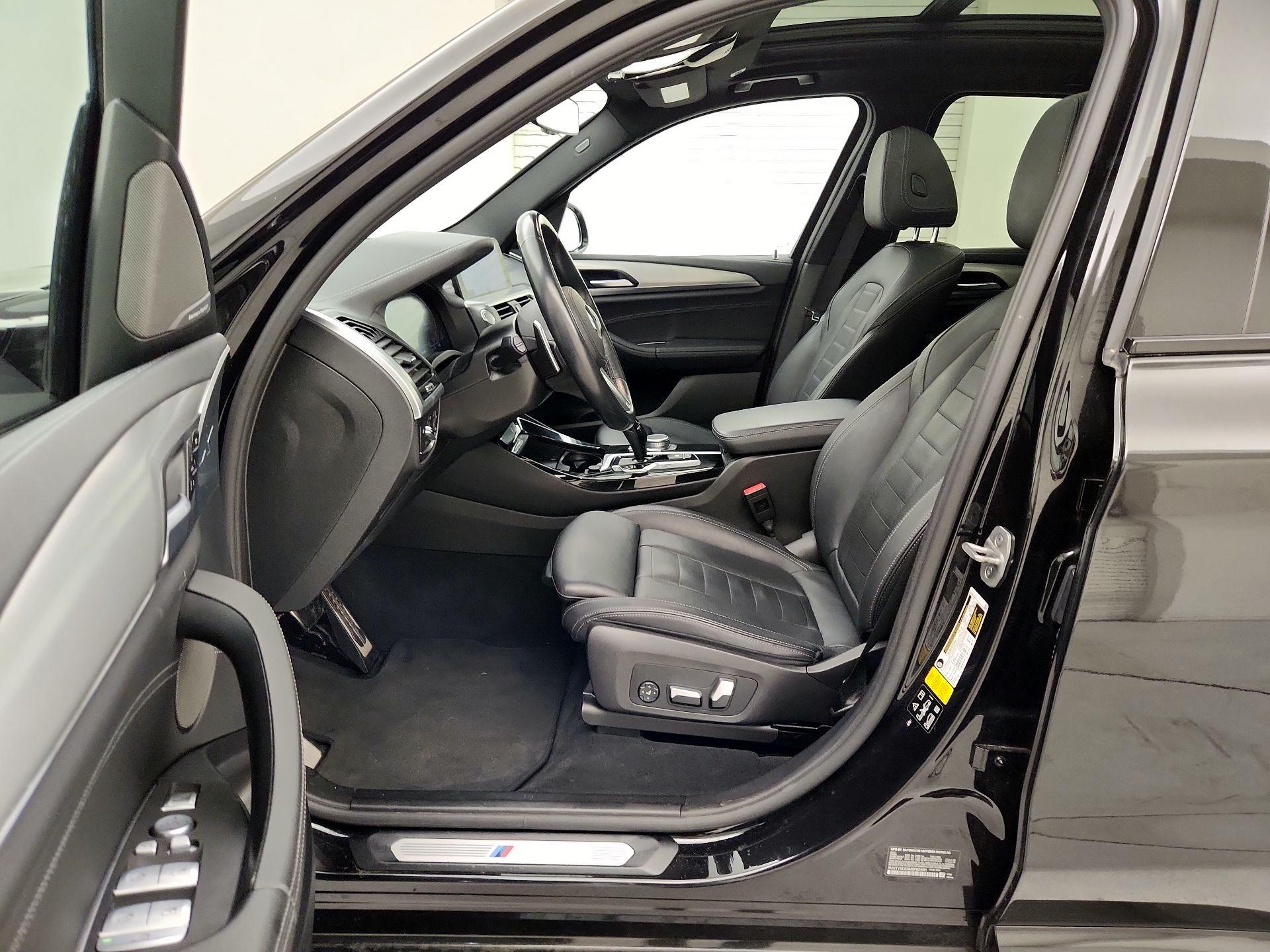 Thumbnail: 2021 BMW X3 - 11