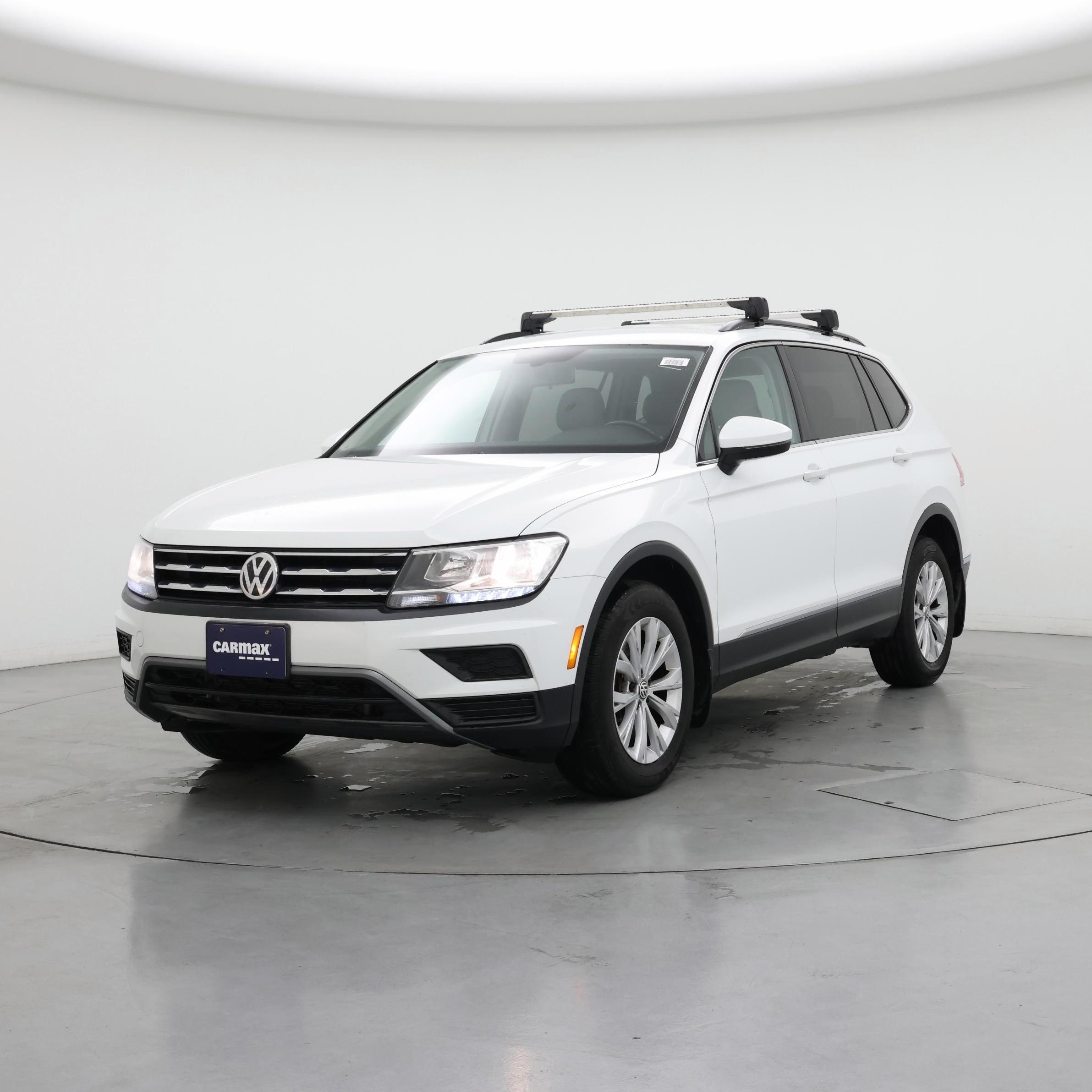 Thumbnail: 2018 Volkswagen Tiguan - 4