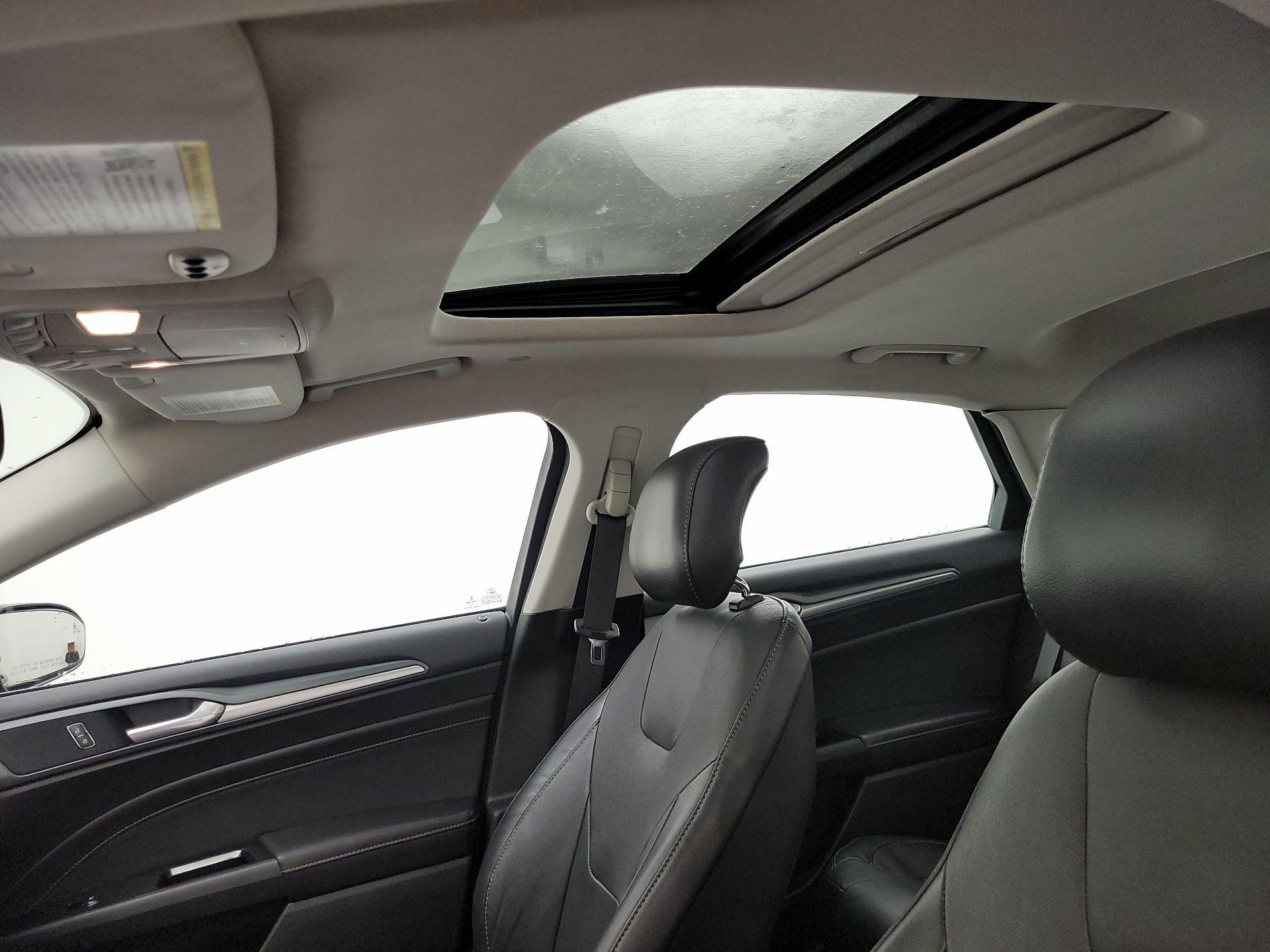 Thumbnail: 2014 Ford Fusion - 20