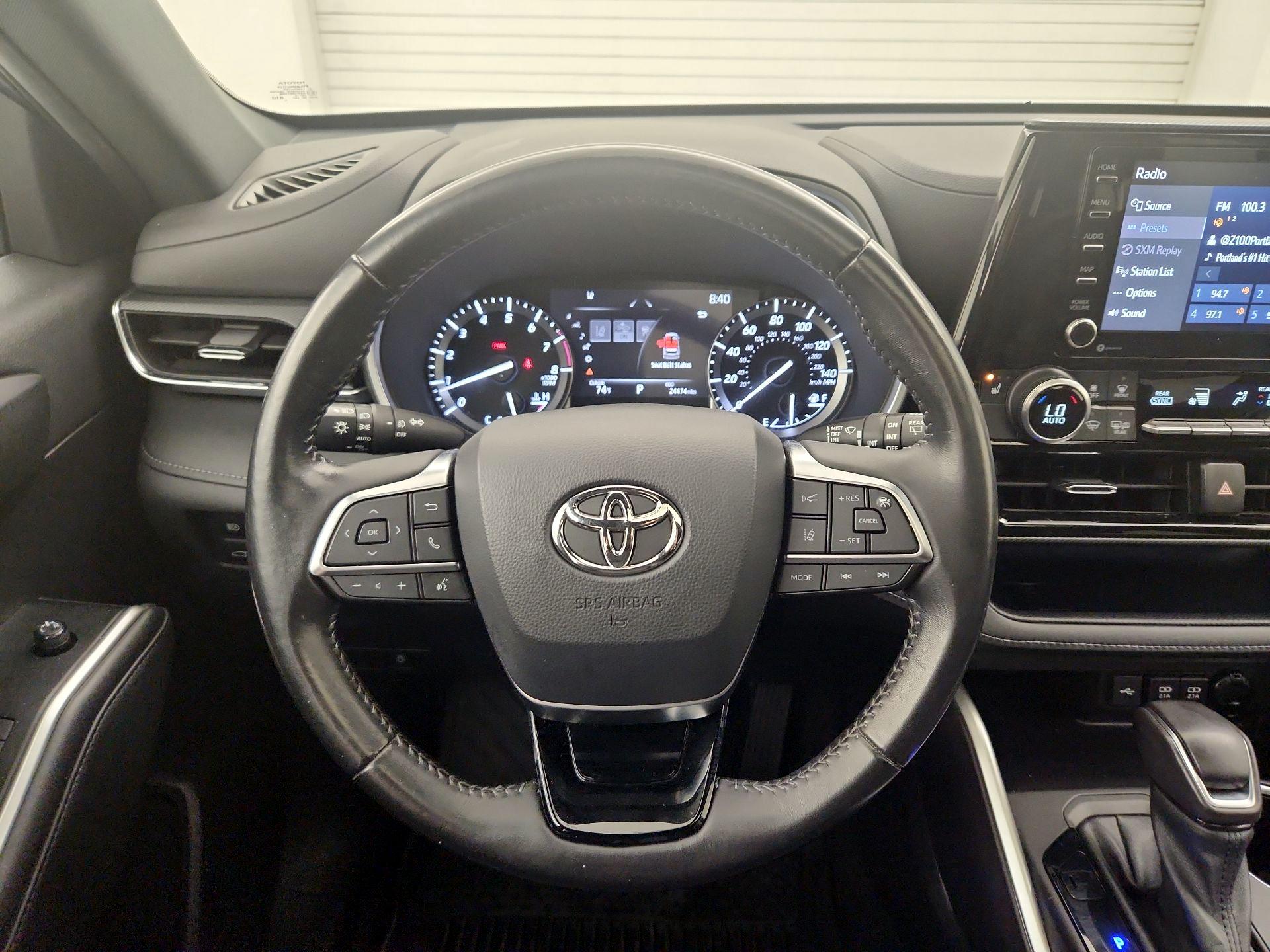 Thumbnail: 2021 Toyota Highlander - 10