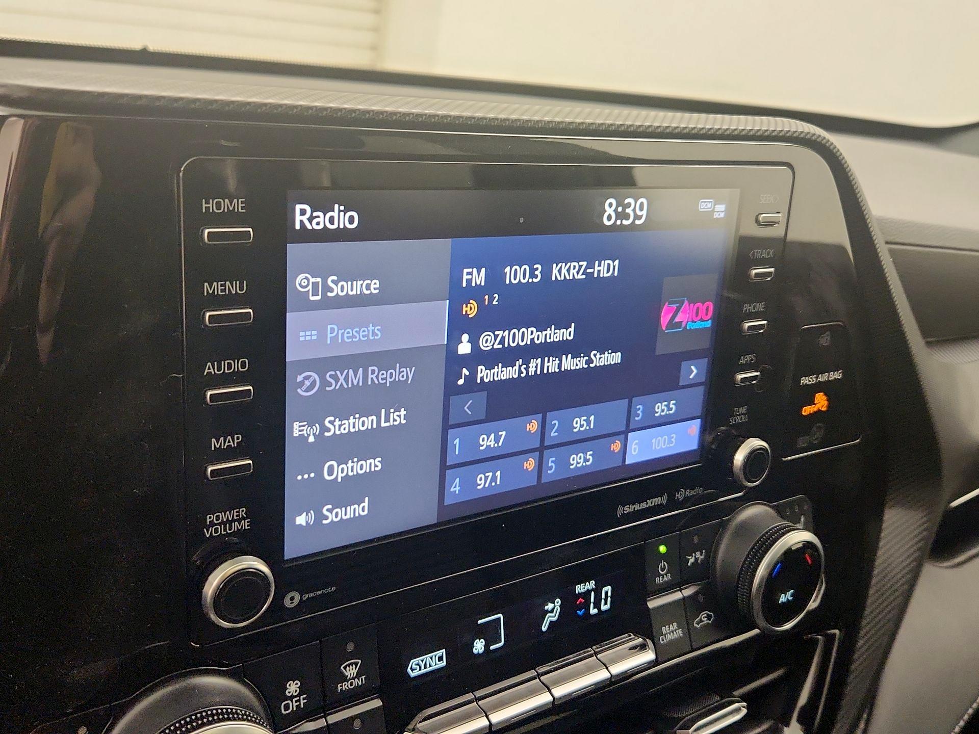 Thumbnail: 2021 Toyota Highlander - 15