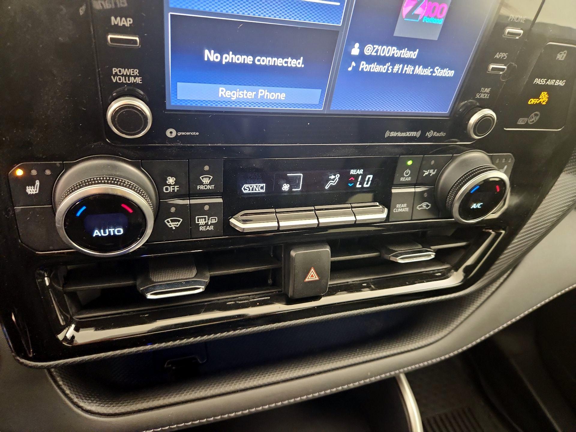 Thumbnail: 2021 Toyota Highlander - 16