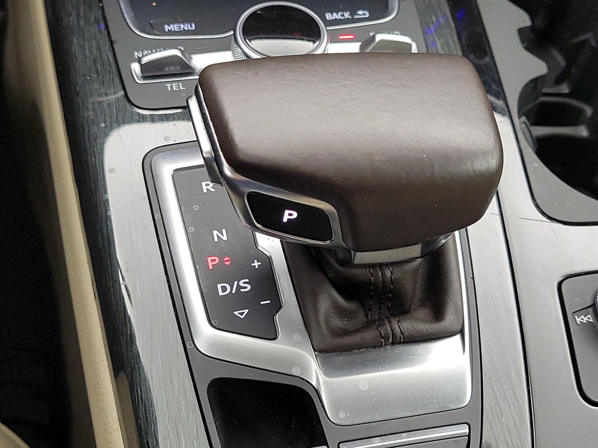 Thumbnail: 2018 Audi Q7 - 18