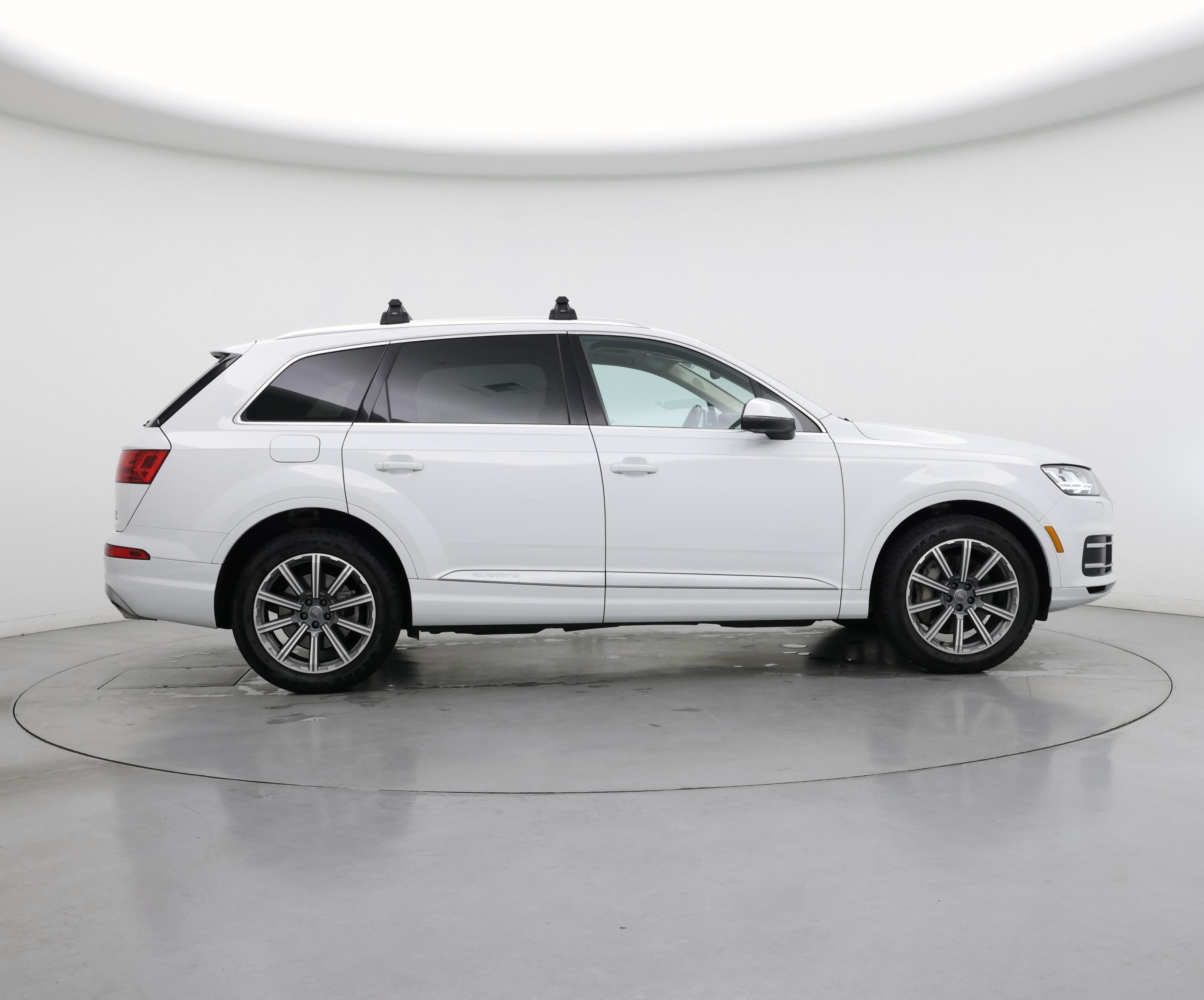 Thumbnail: 2018 Audi Q7 - 7
