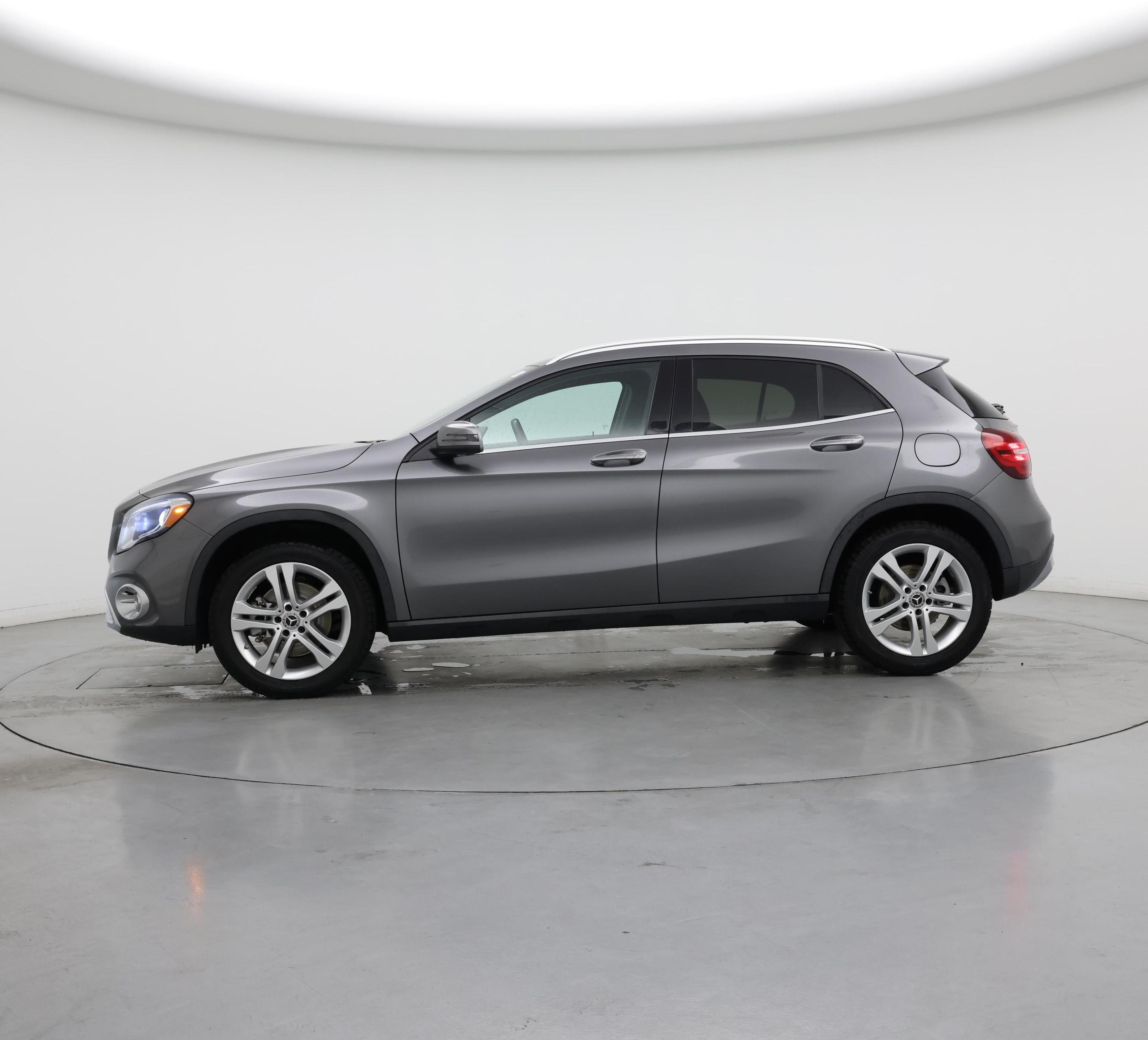 Thumbnail: 2018 Mercedes-Benz GLA - 3
