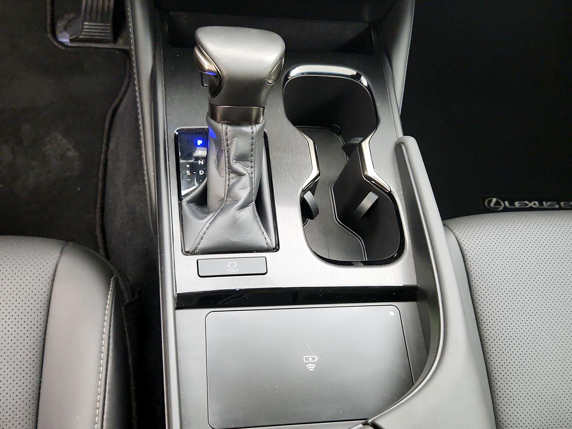 Thumbnail: 2024 Lexus ES - 17