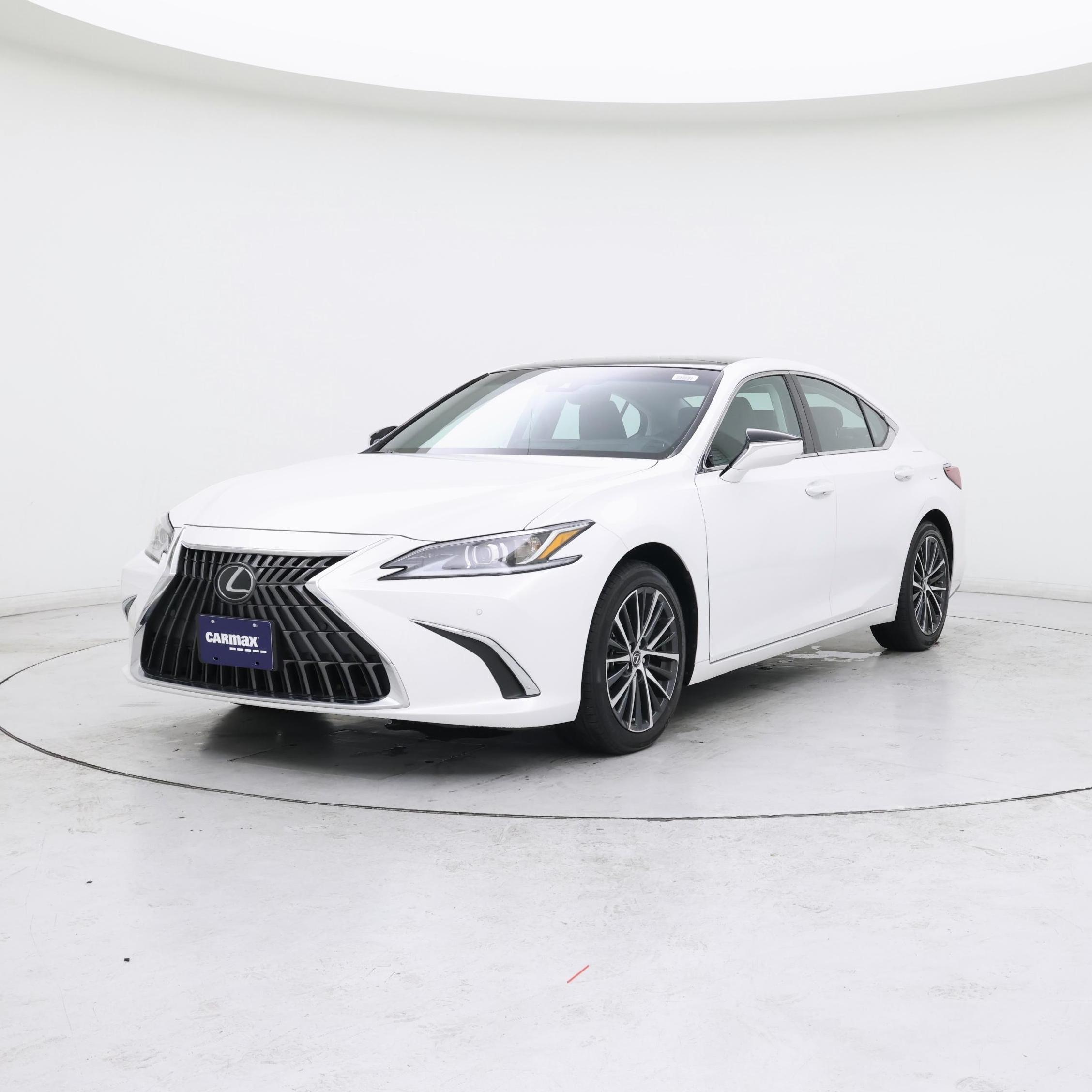 Thumbnail: 2024 Lexus ES - 4