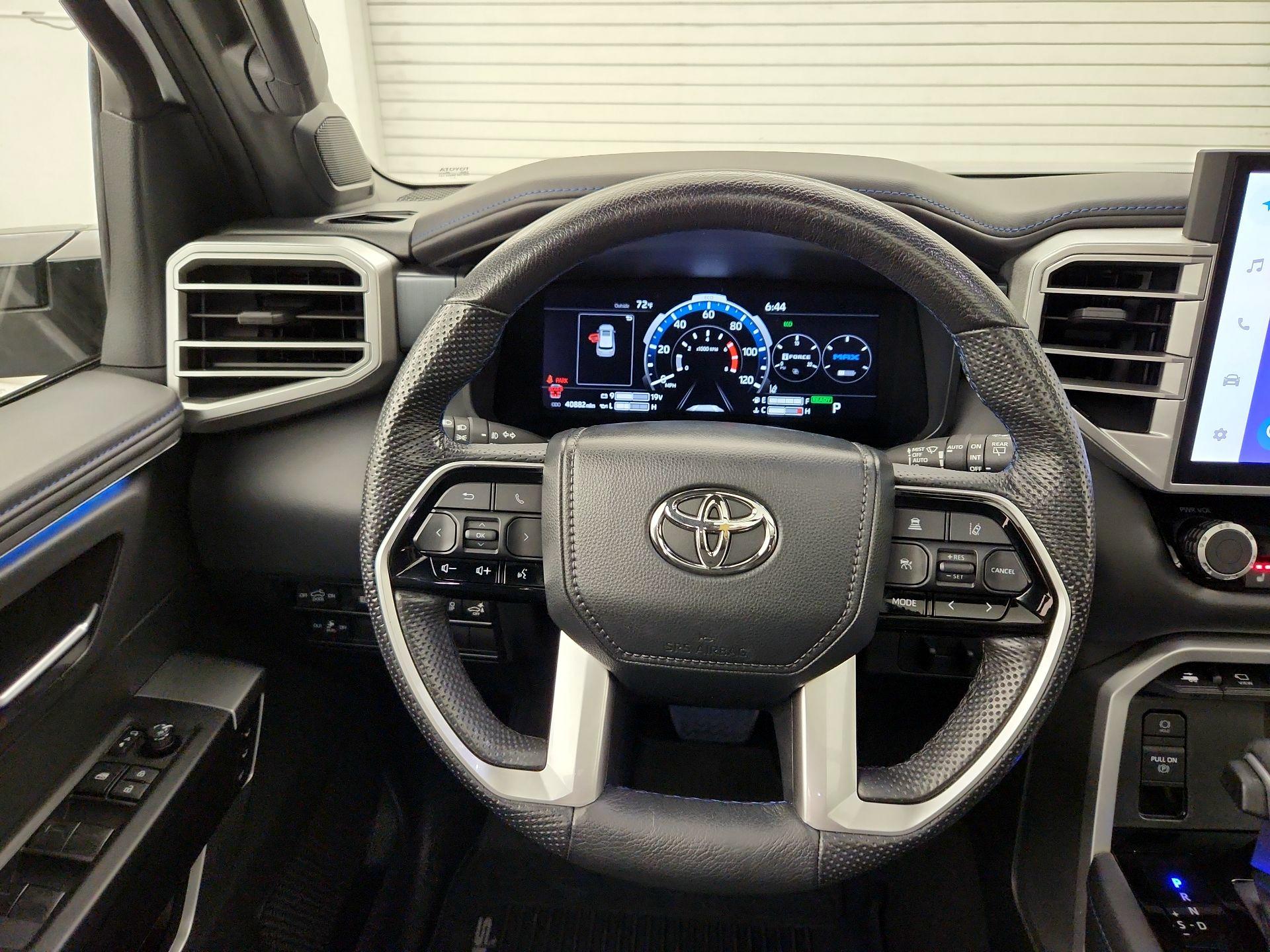 Thumbnail: 2024 Toyota Sequoia - 10