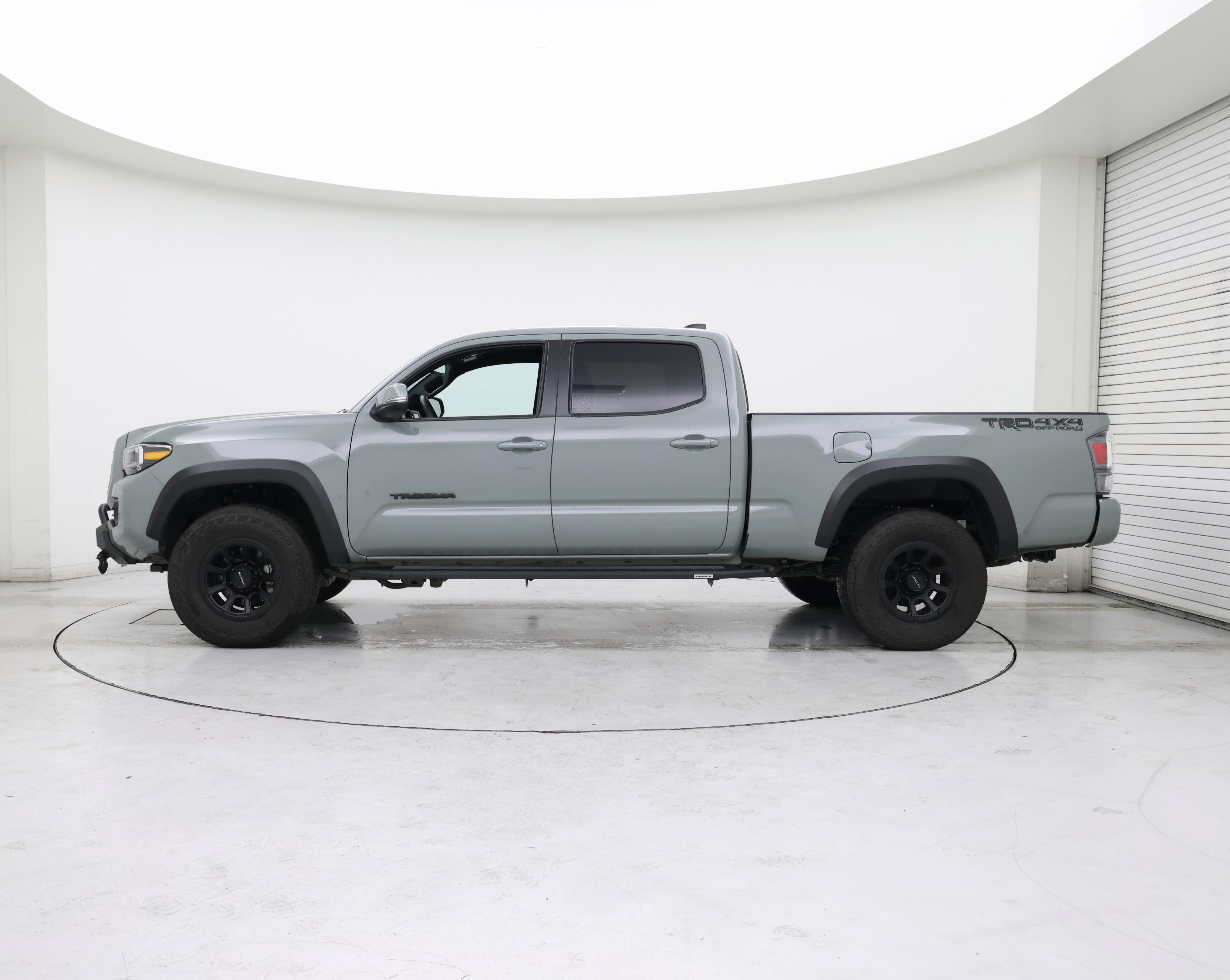 Thumbnail: 2023 Toyota Tacoma - 3