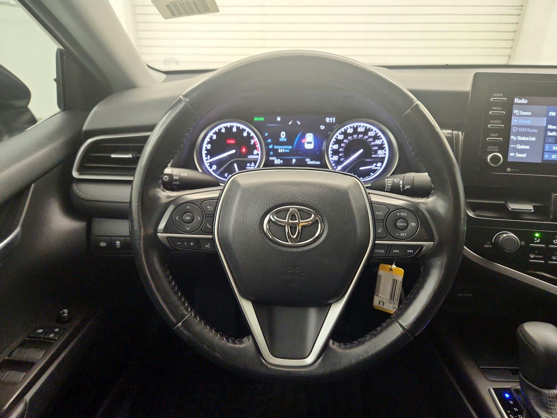 Thumbnail: 2021 Toyota Camry - 10
