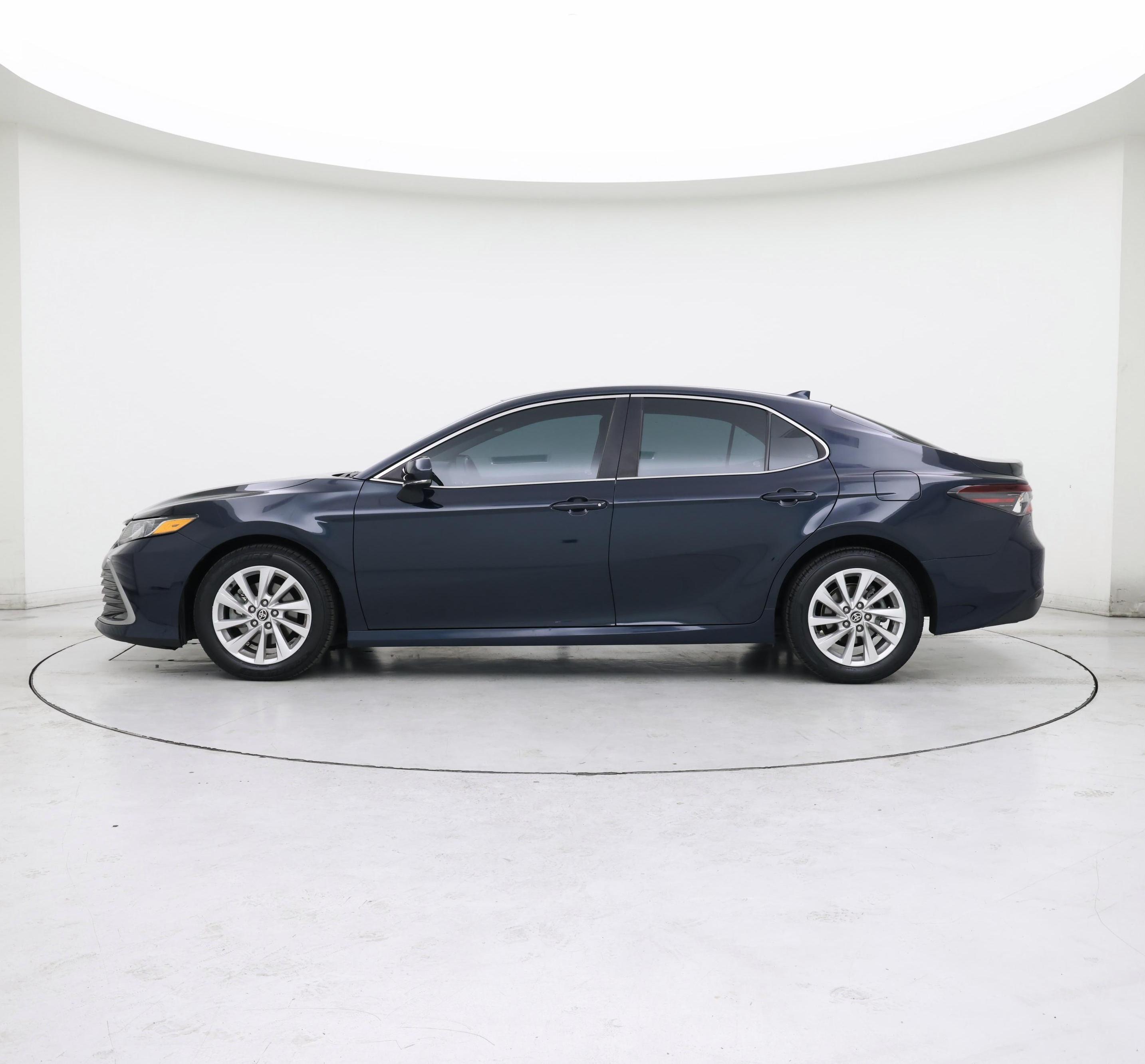 Thumbnail: 2021 Toyota Camry - 3