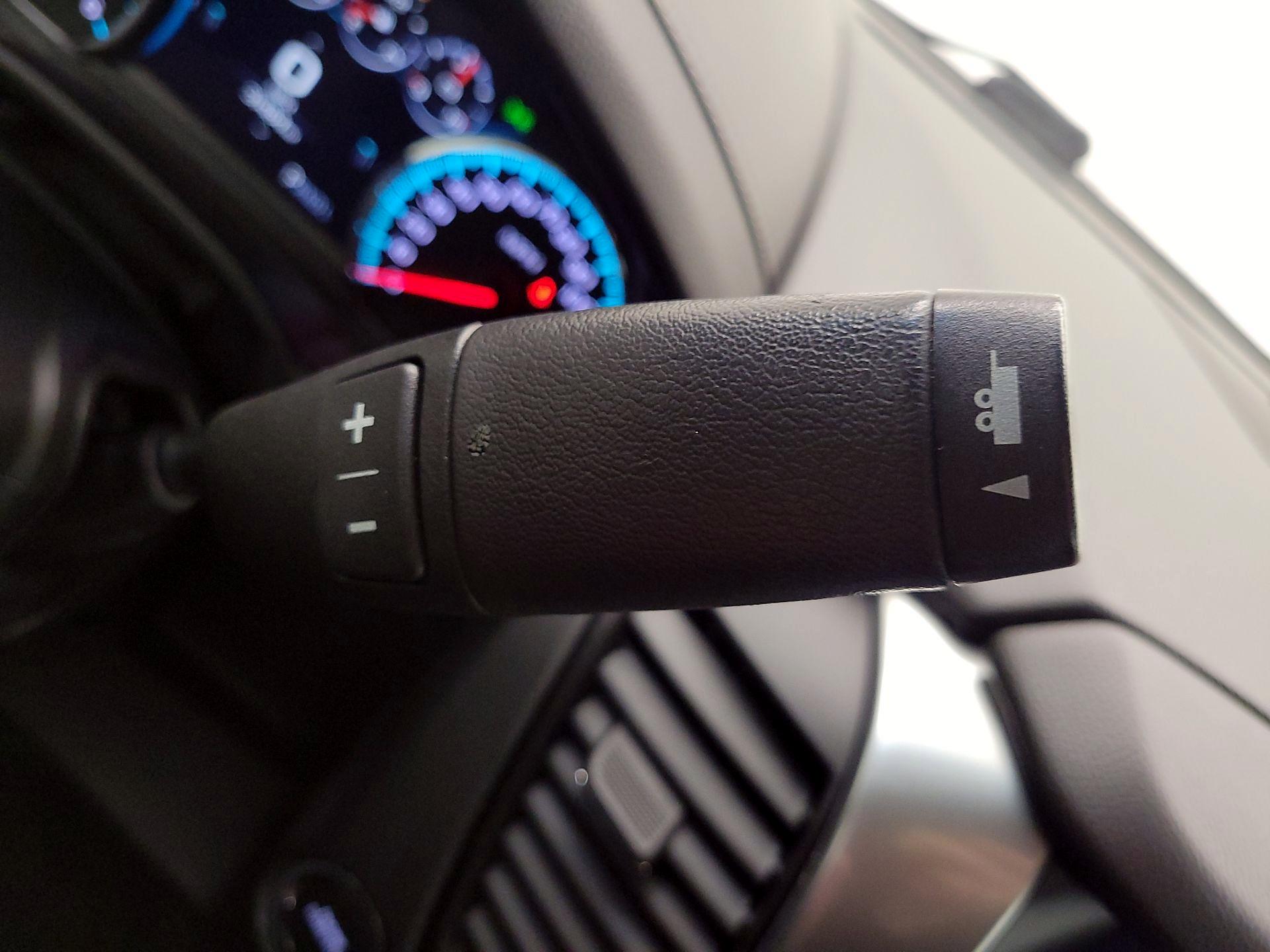 Thumbnail: 2019 Chevrolet Tahoe - 18