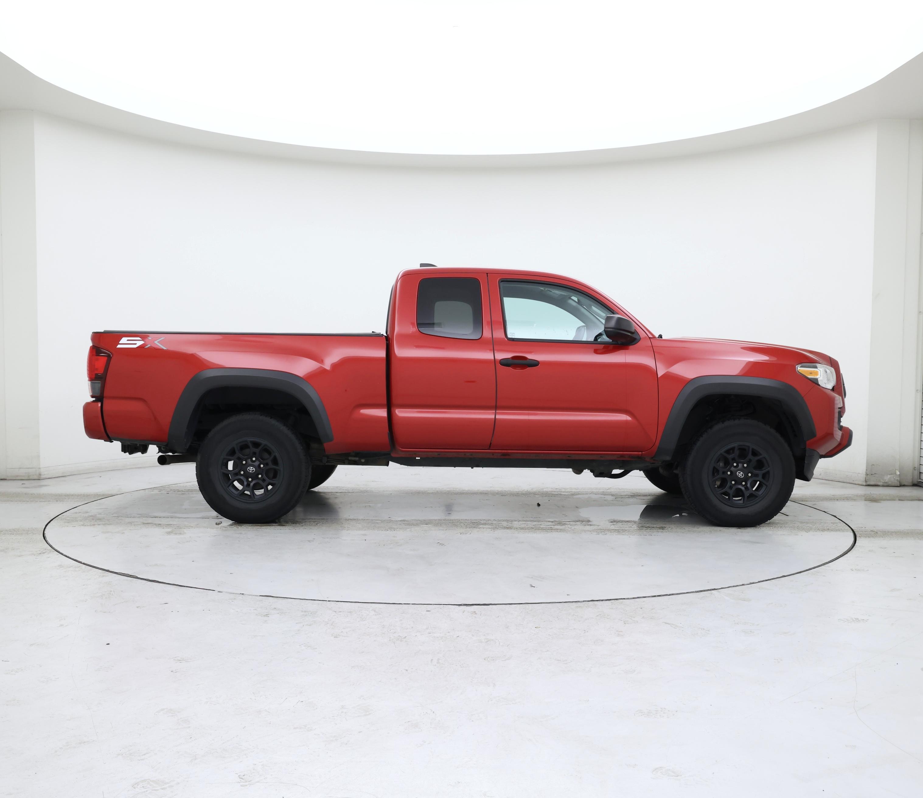 Thumbnail: 2020 Toyota Tacoma - 7