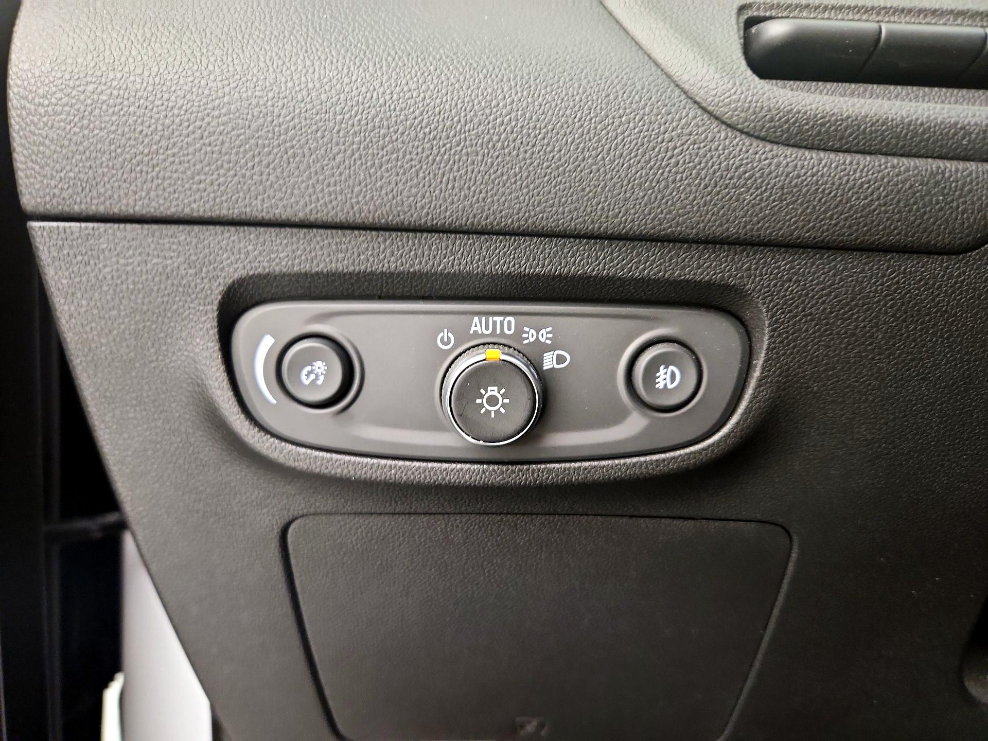 Thumbnail: 2020 Buick Encore GX - 13