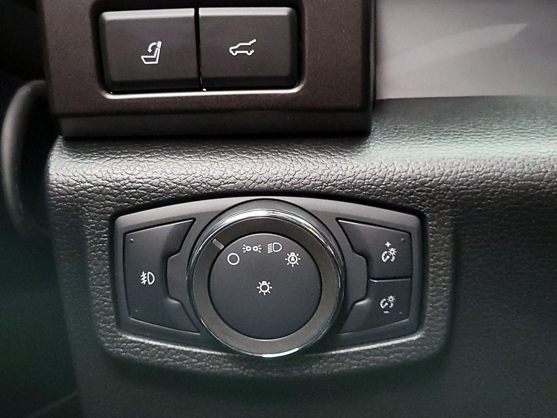 Thumbnail: 2019 Ford Expedition - 13