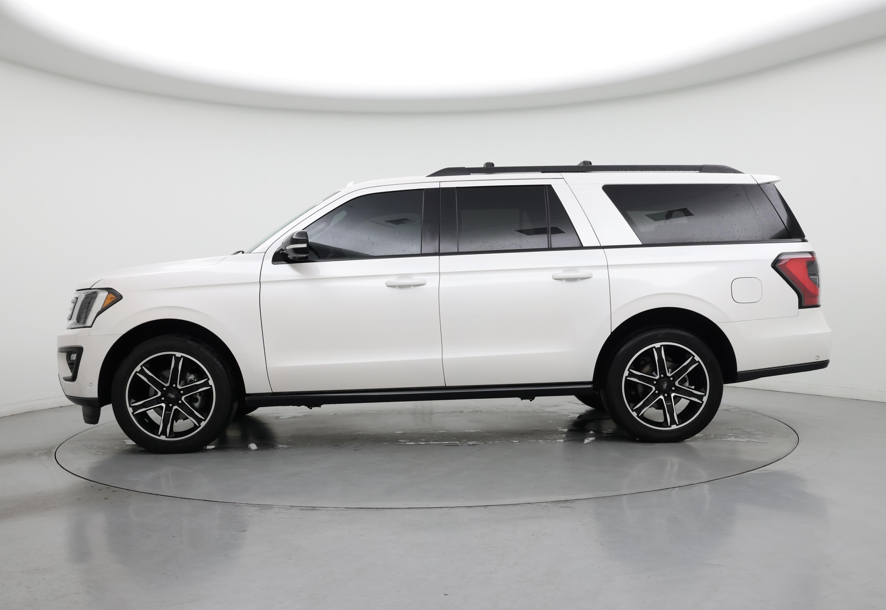 Thumbnail: 2019 Ford Expedition - 3