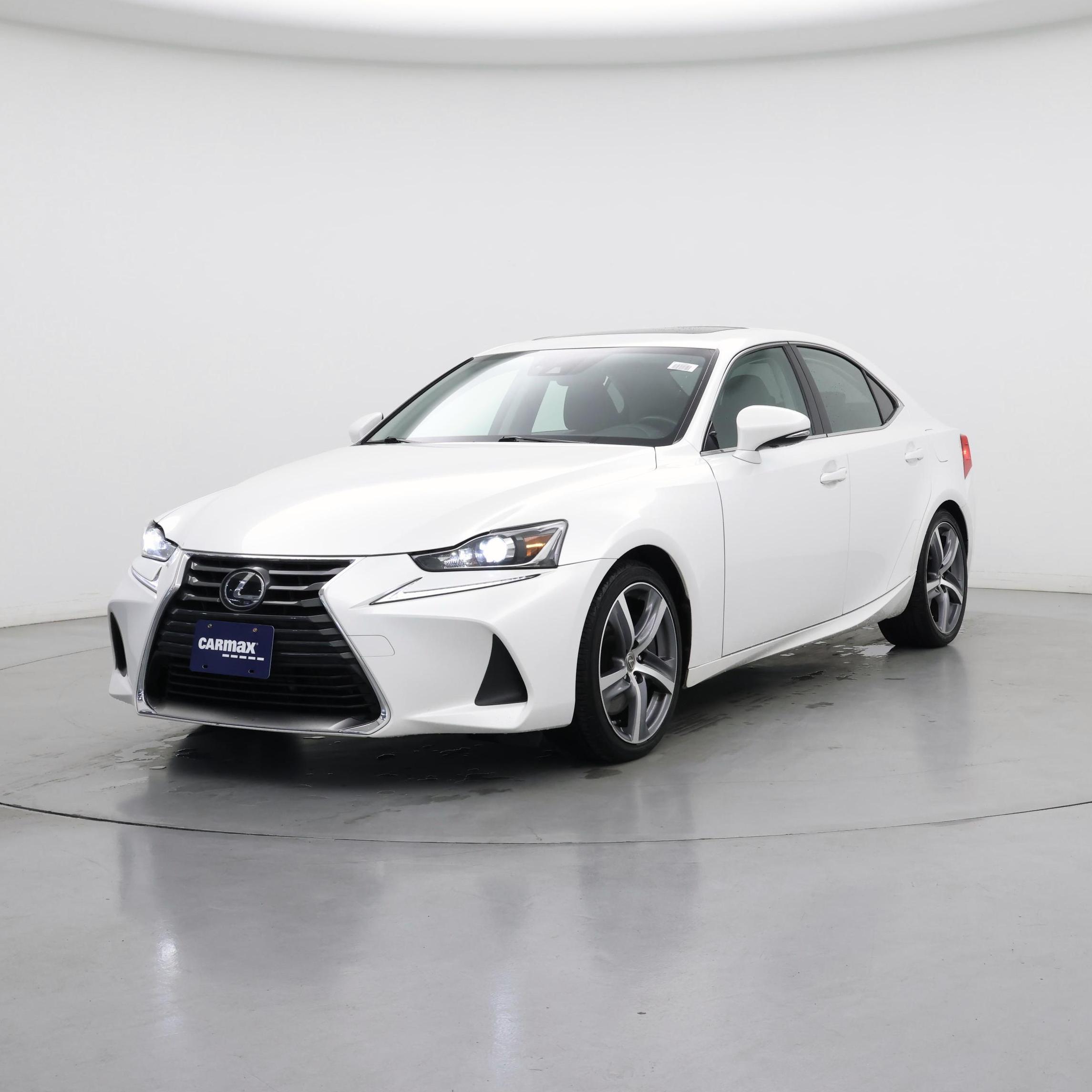 Thumbnail: 2018 Lexus IS - 4