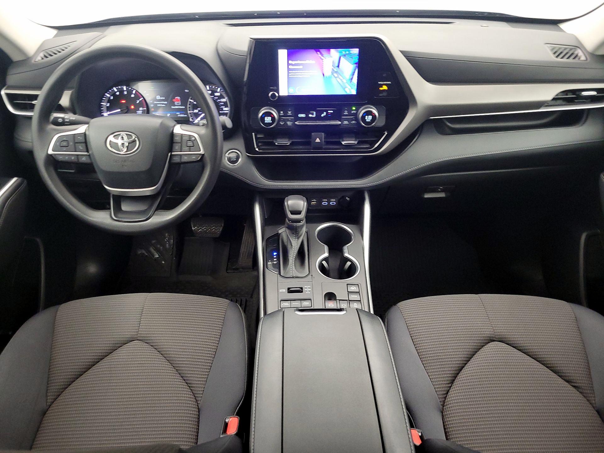 Thumbnail: 2023 Toyota Highlander - 9