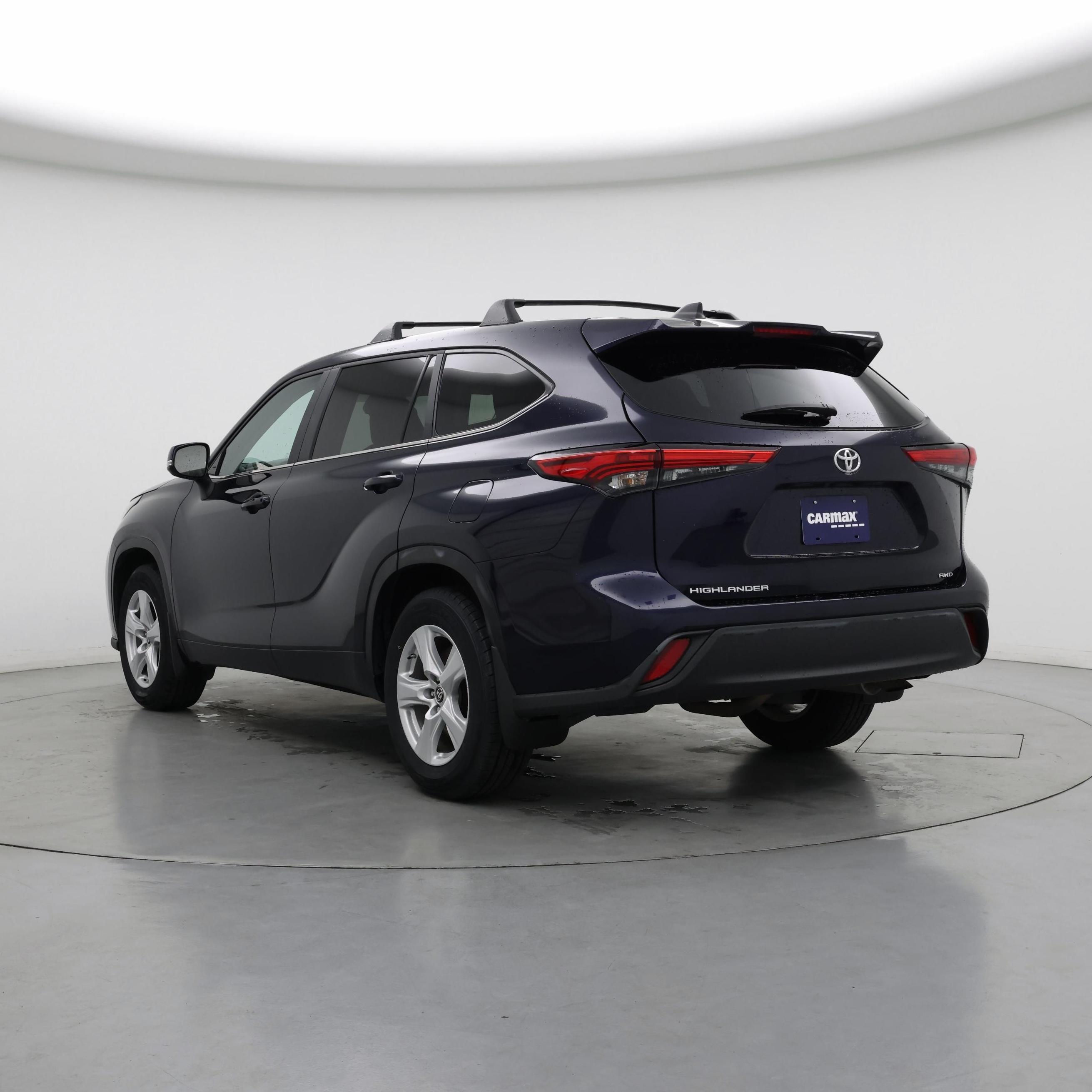 Thumbnail: 2023 Toyota Highlander - 2