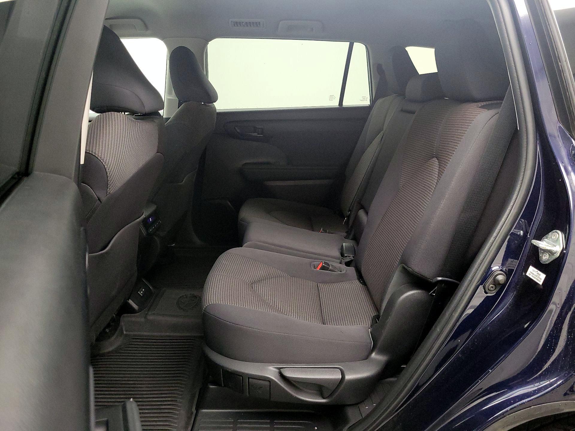 Thumbnail: 2023 Toyota Highlander - 19