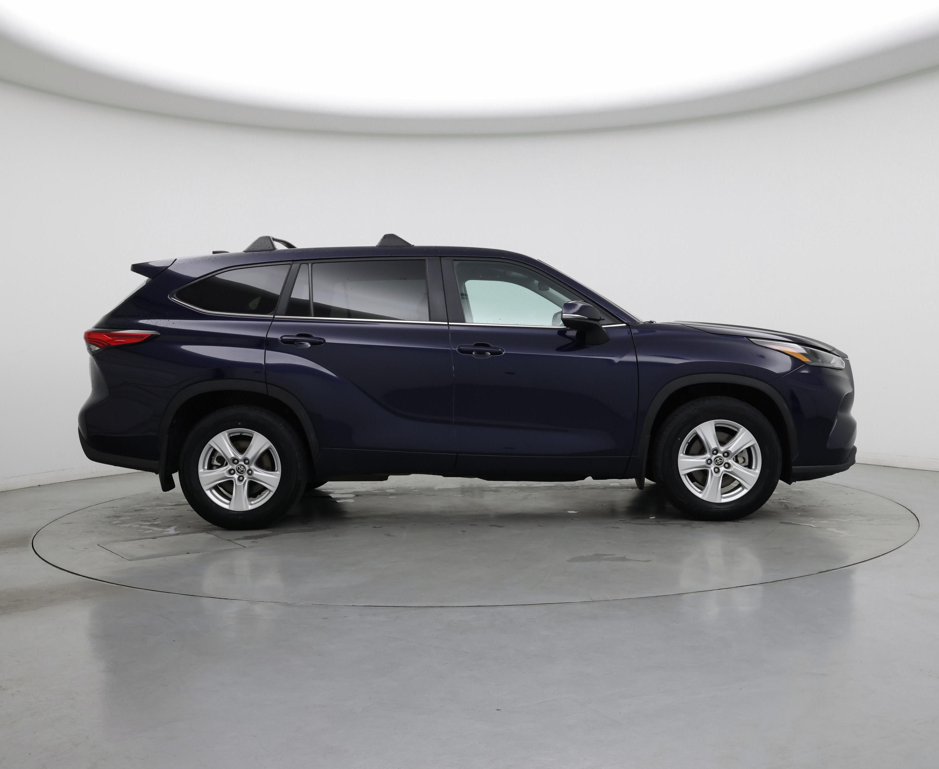 Thumbnail: 2023 Toyota Highlander - 7