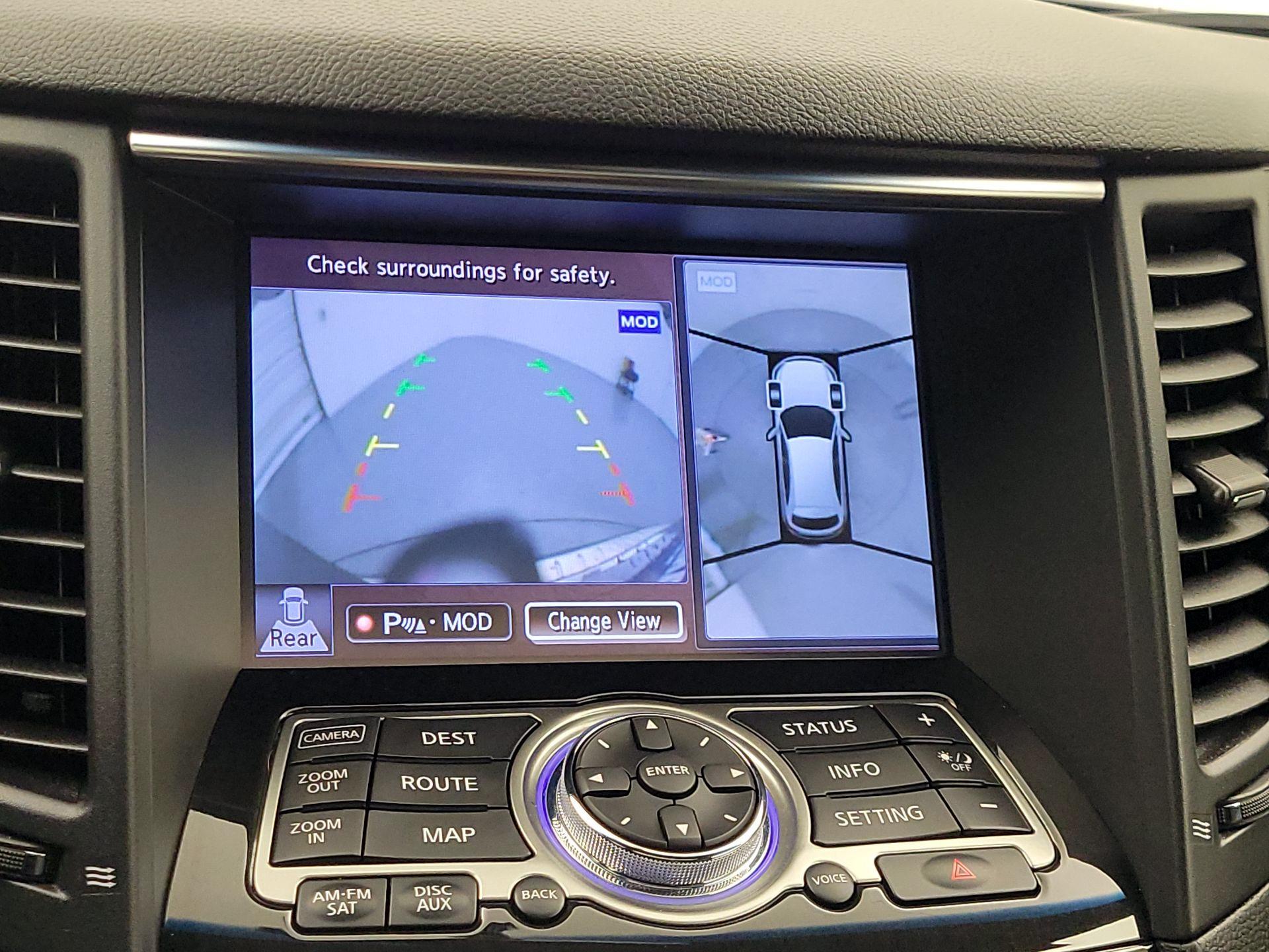 Thumbnail: 2016 INFINITI QX70 - 15